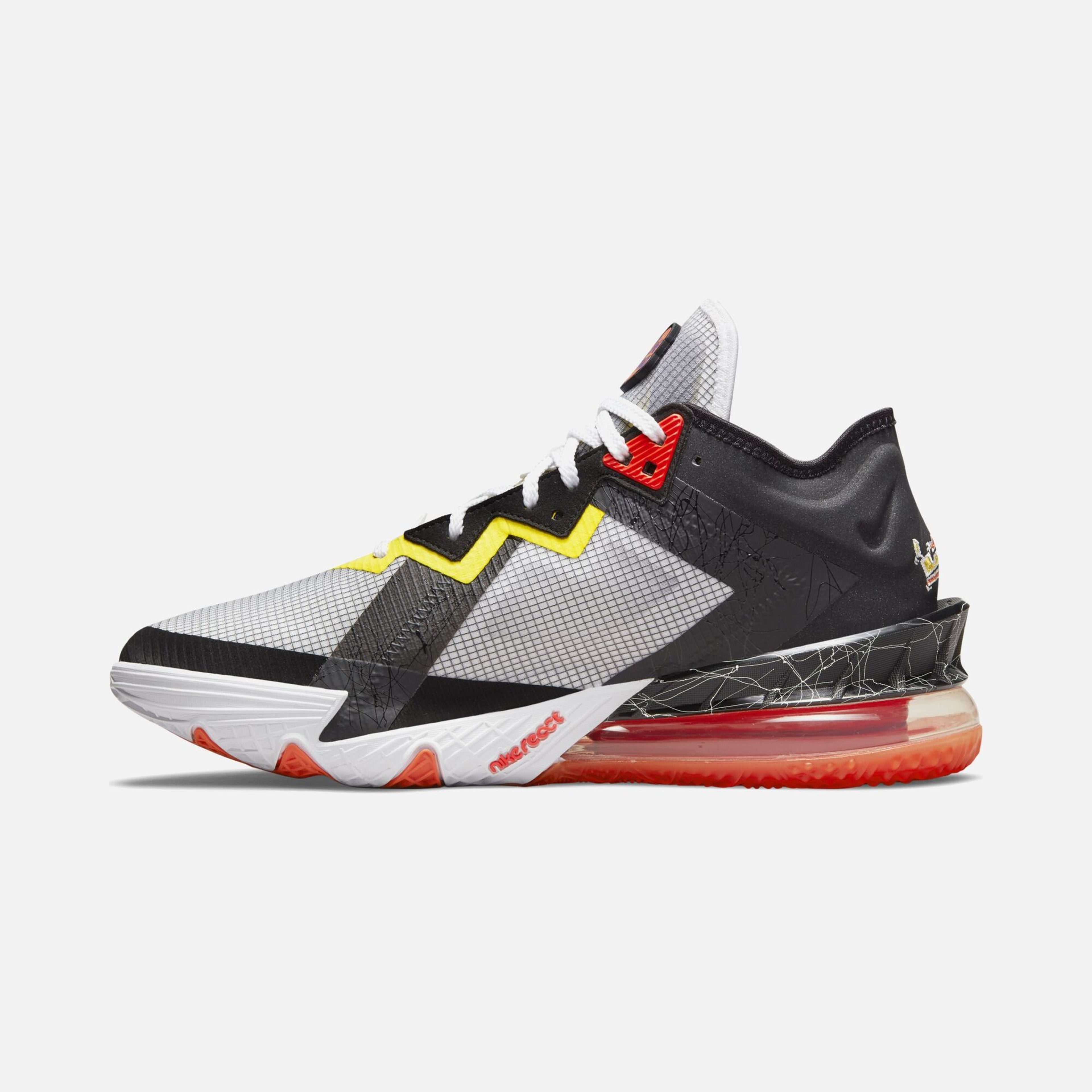 Nike LeBron James XVIII Low Erkek Basketbol Ayakkabısı