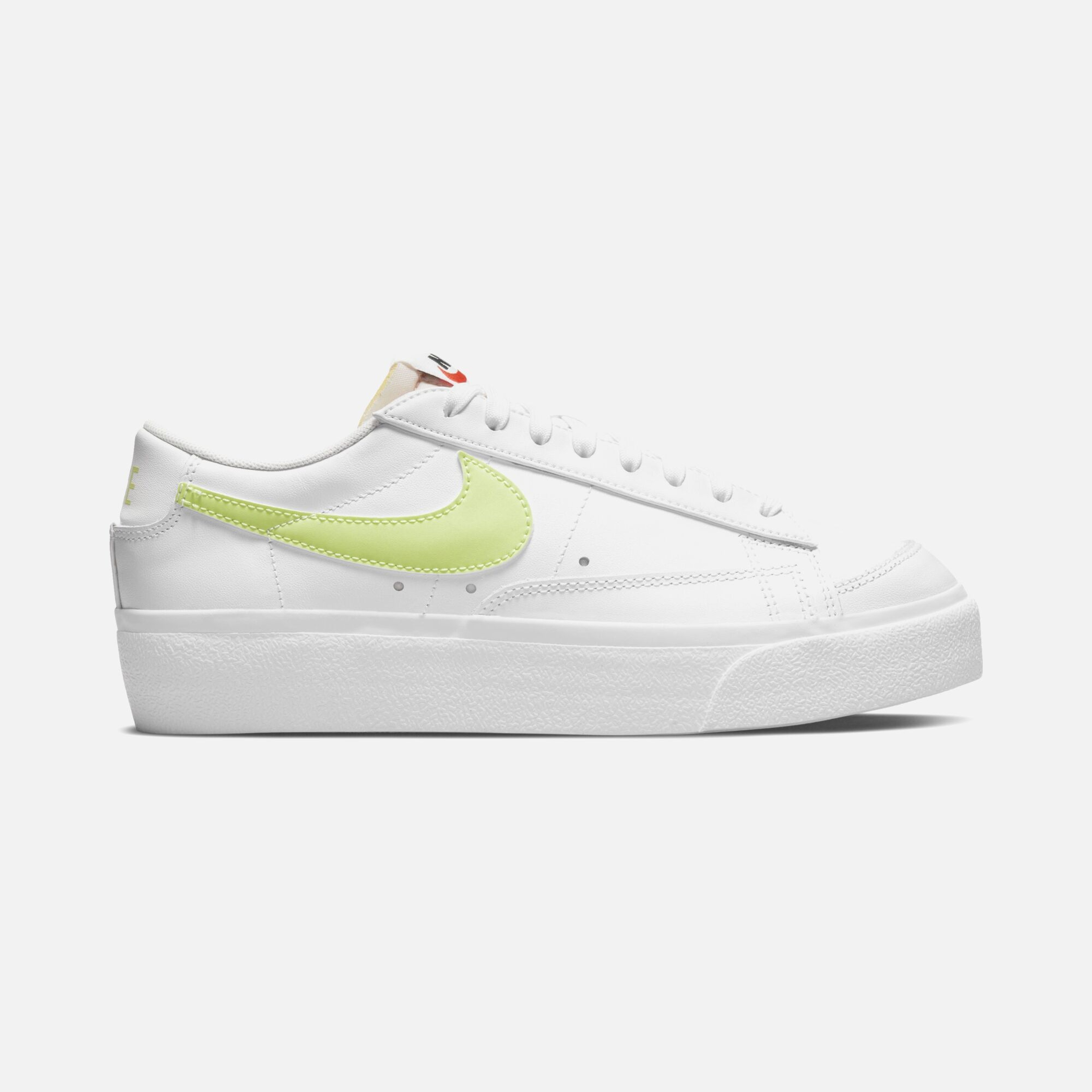 Nike Blazer Low Platform Kadın Spor Ayakkabı
