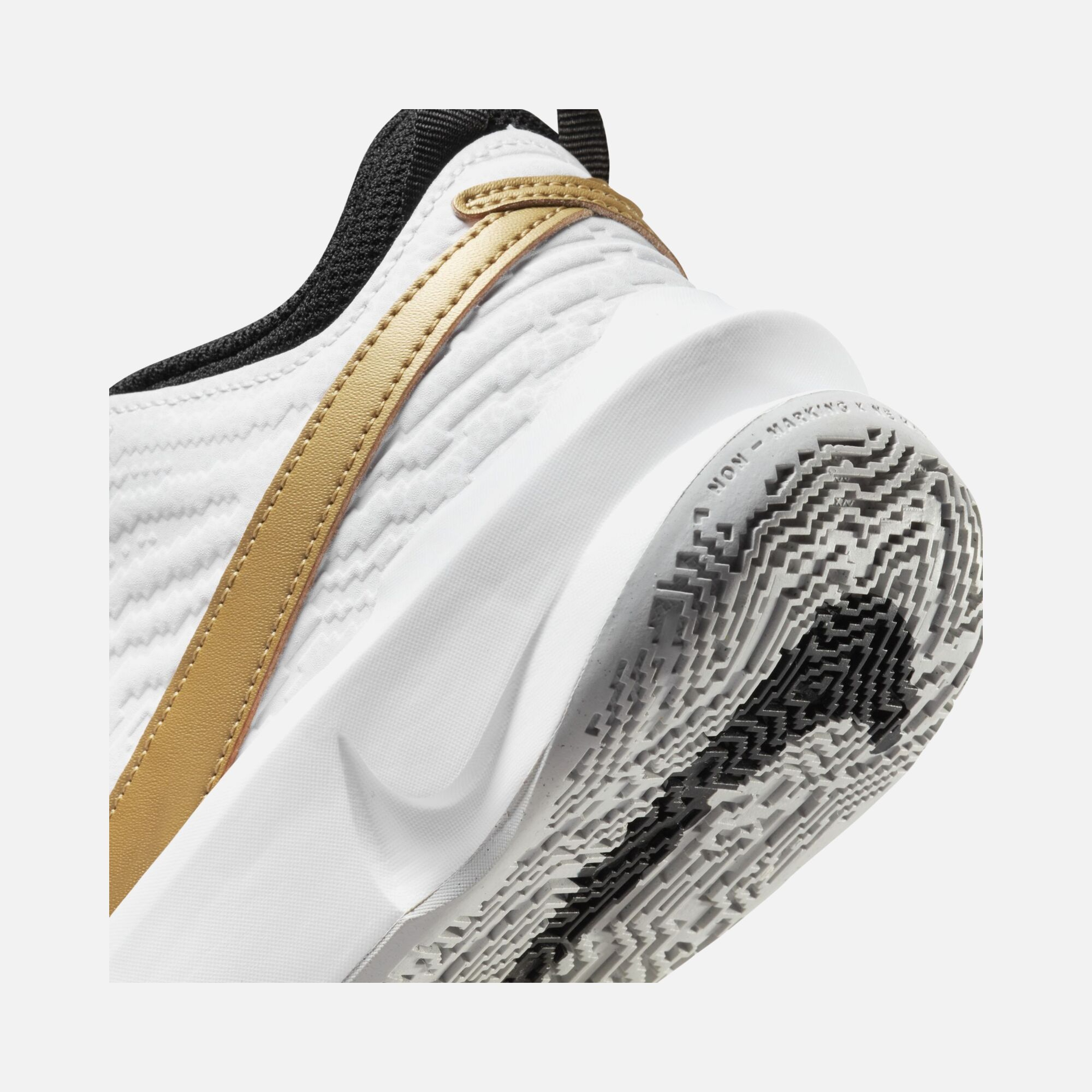 Nike Team Hustle D 10 (GS) Basketbol Ayakkabısı
