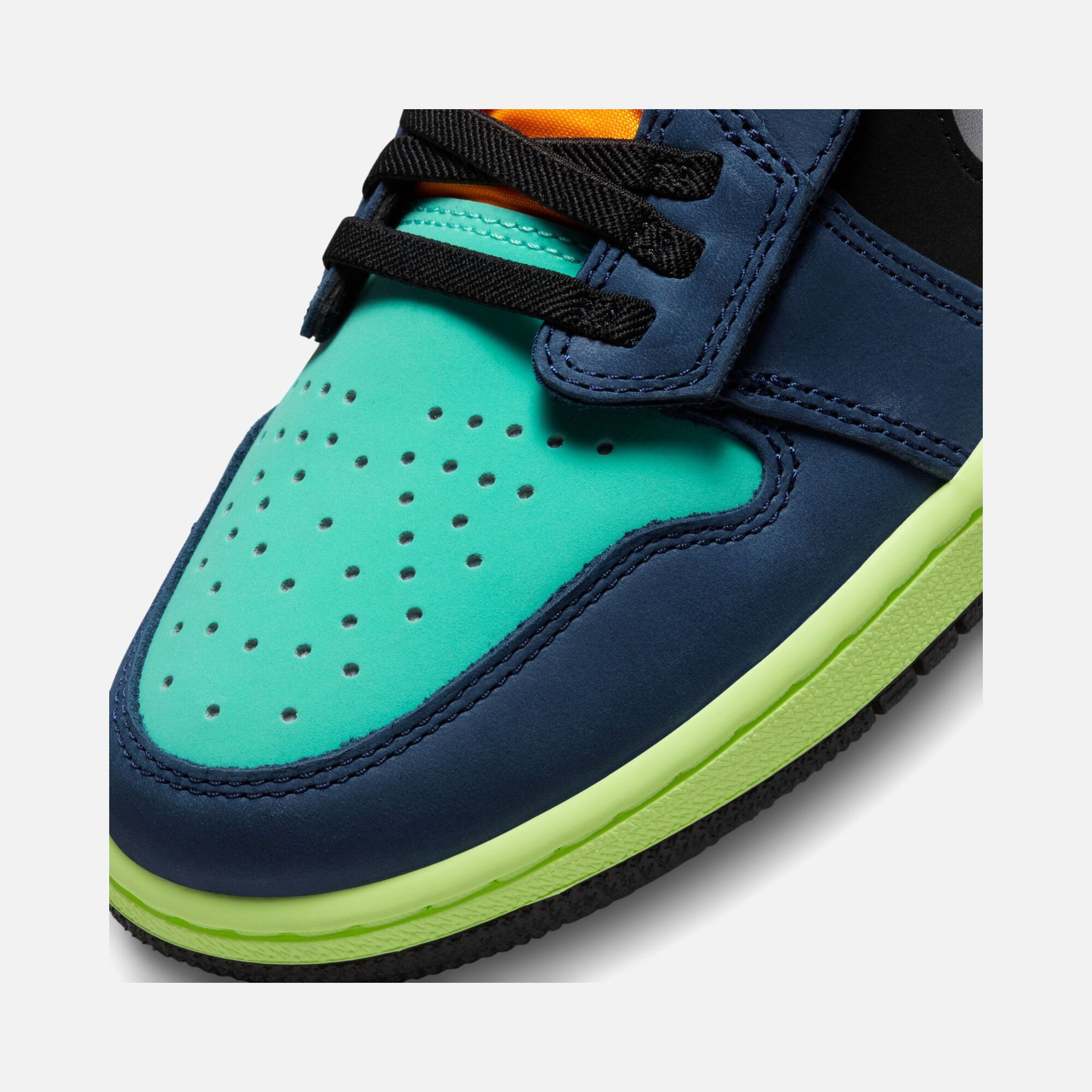 Nike Air Jordan 1 Low FlyEase ''Bio Hack'' Erkek Spor Ayakkabı