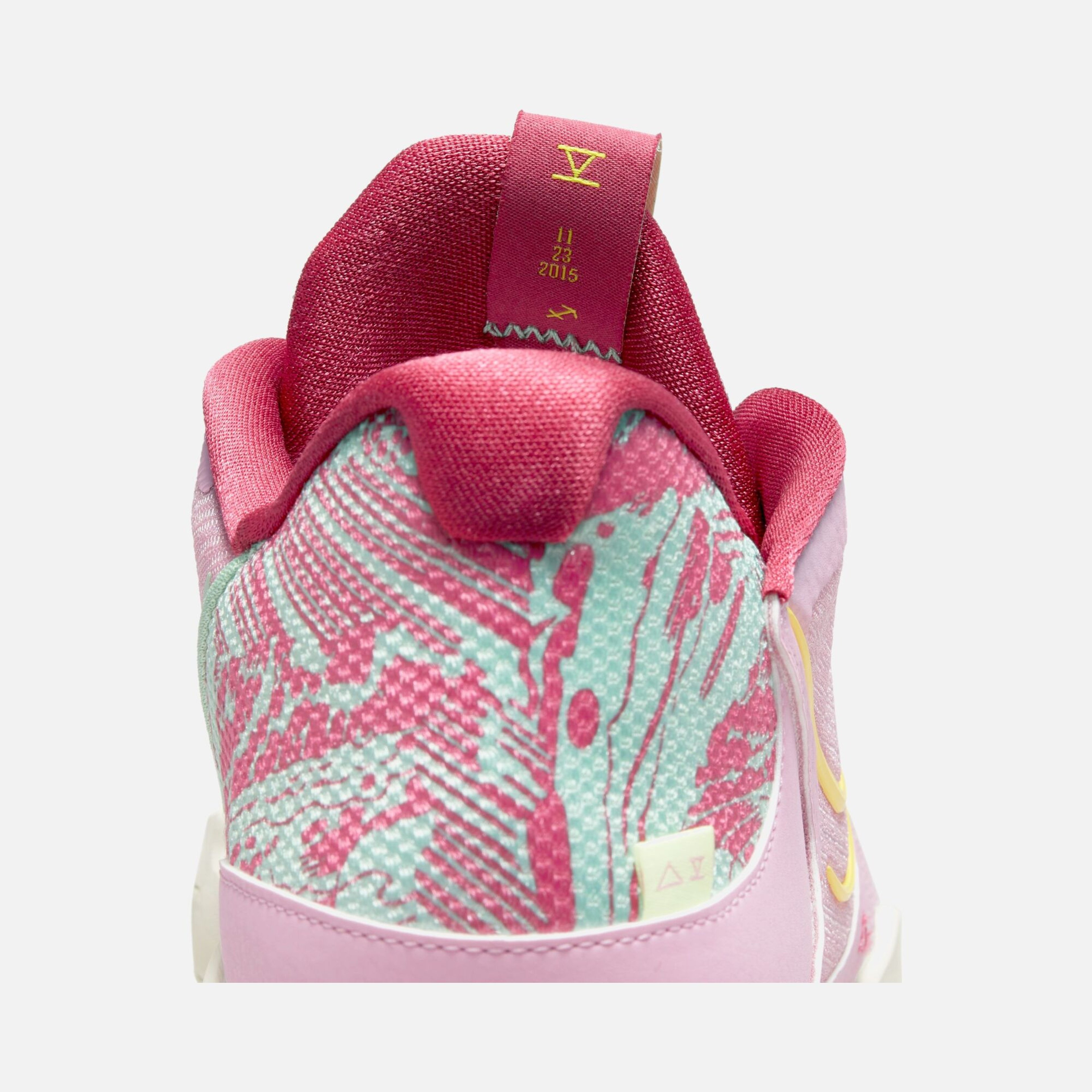 Nike Kyrie Low 5 Erkek Basketbol Ayakkabısı