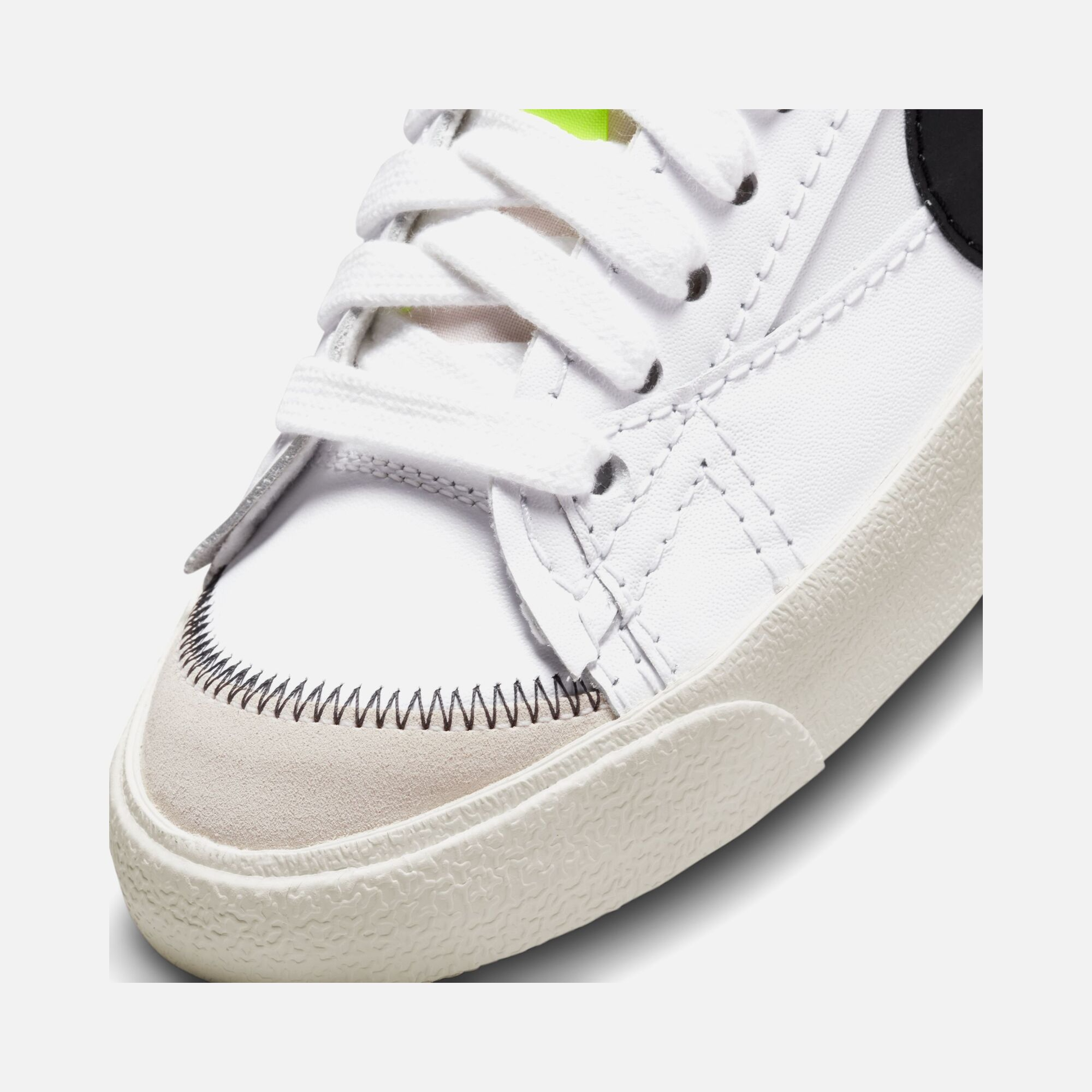 Nike Blazer Low '77 Jumbo Swoosh Kadın Spor Ayakkabı