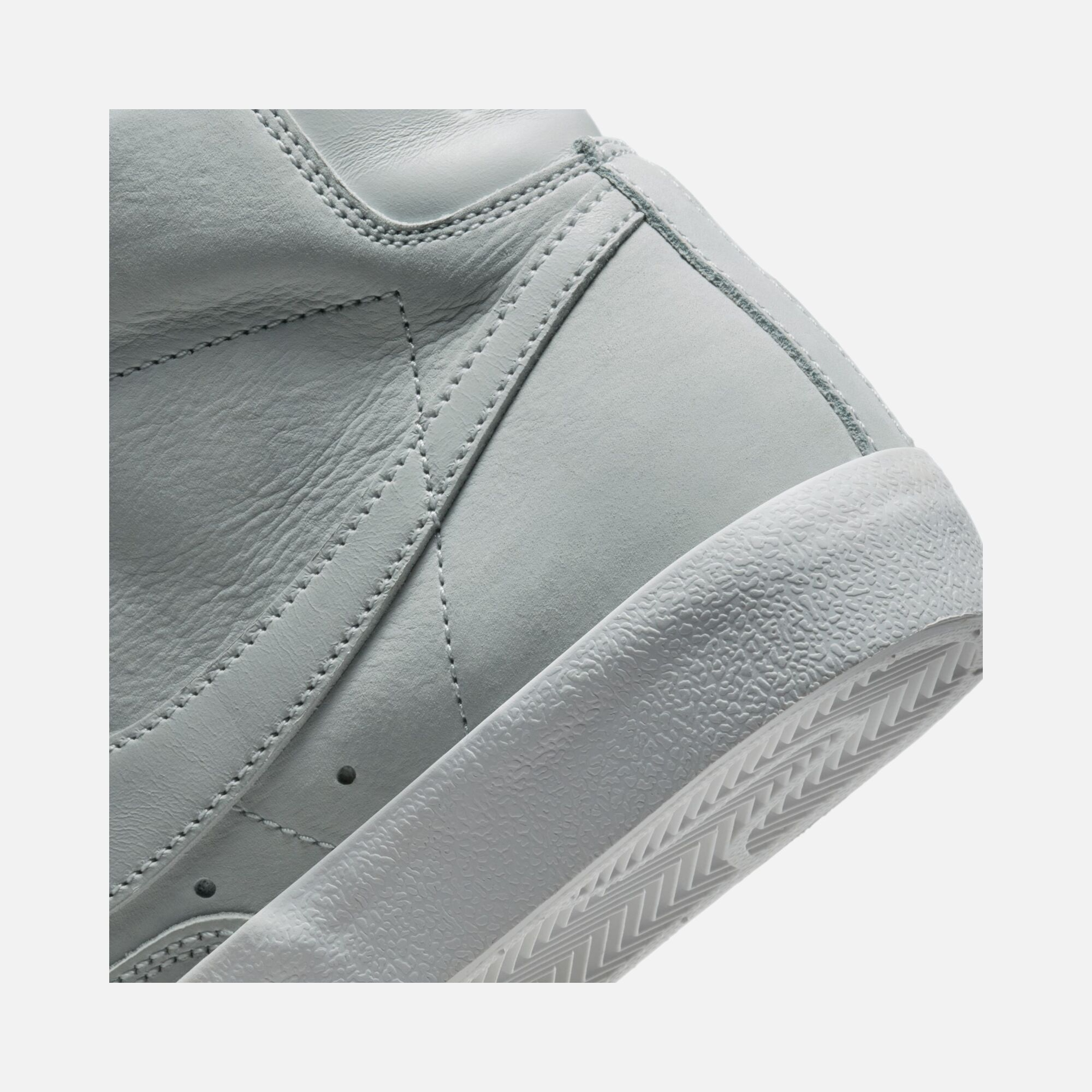 Nike Blazer Mid Premium MF Kadın Spor Ayakkabı