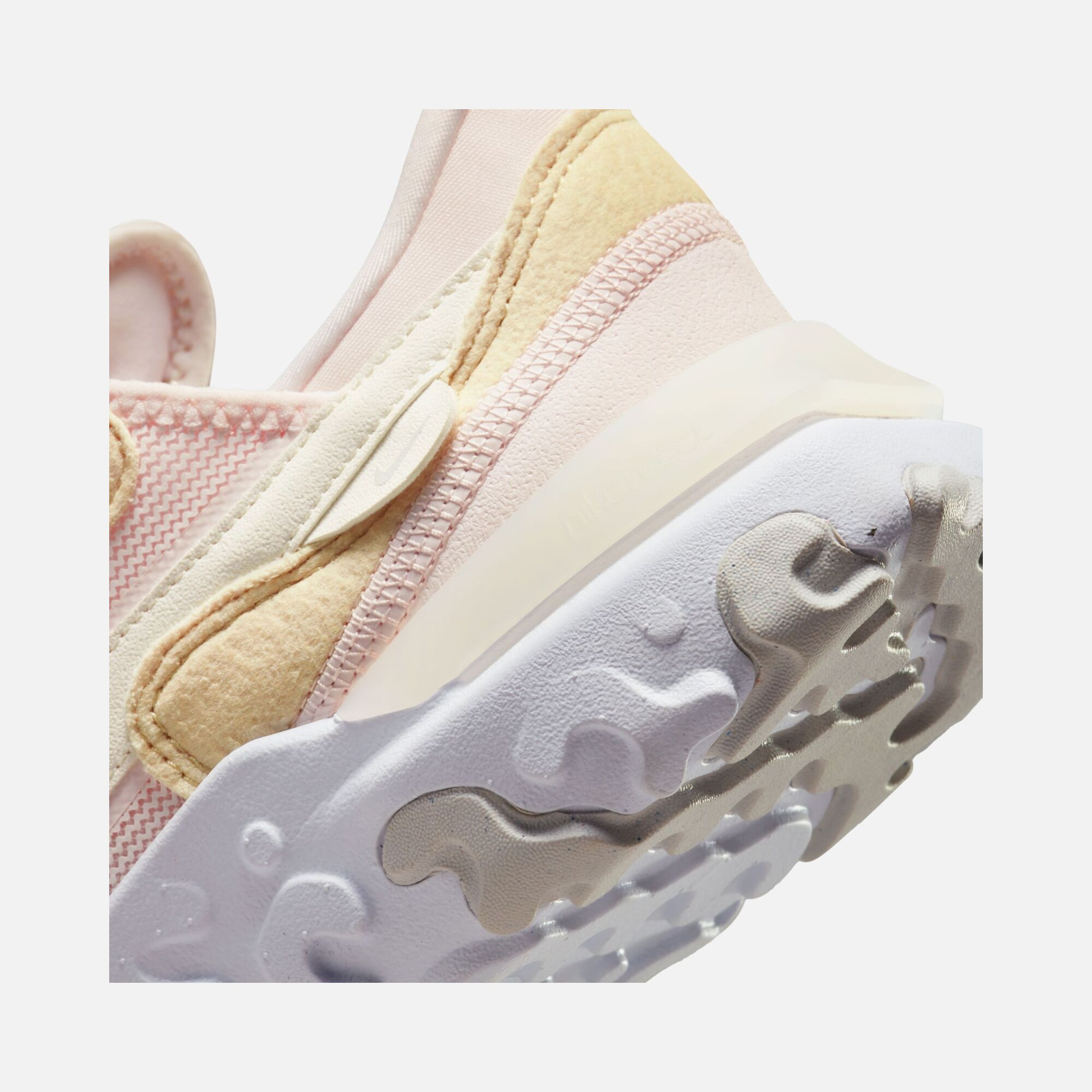 Nike React Revision Kadın Spor Ayakkabı