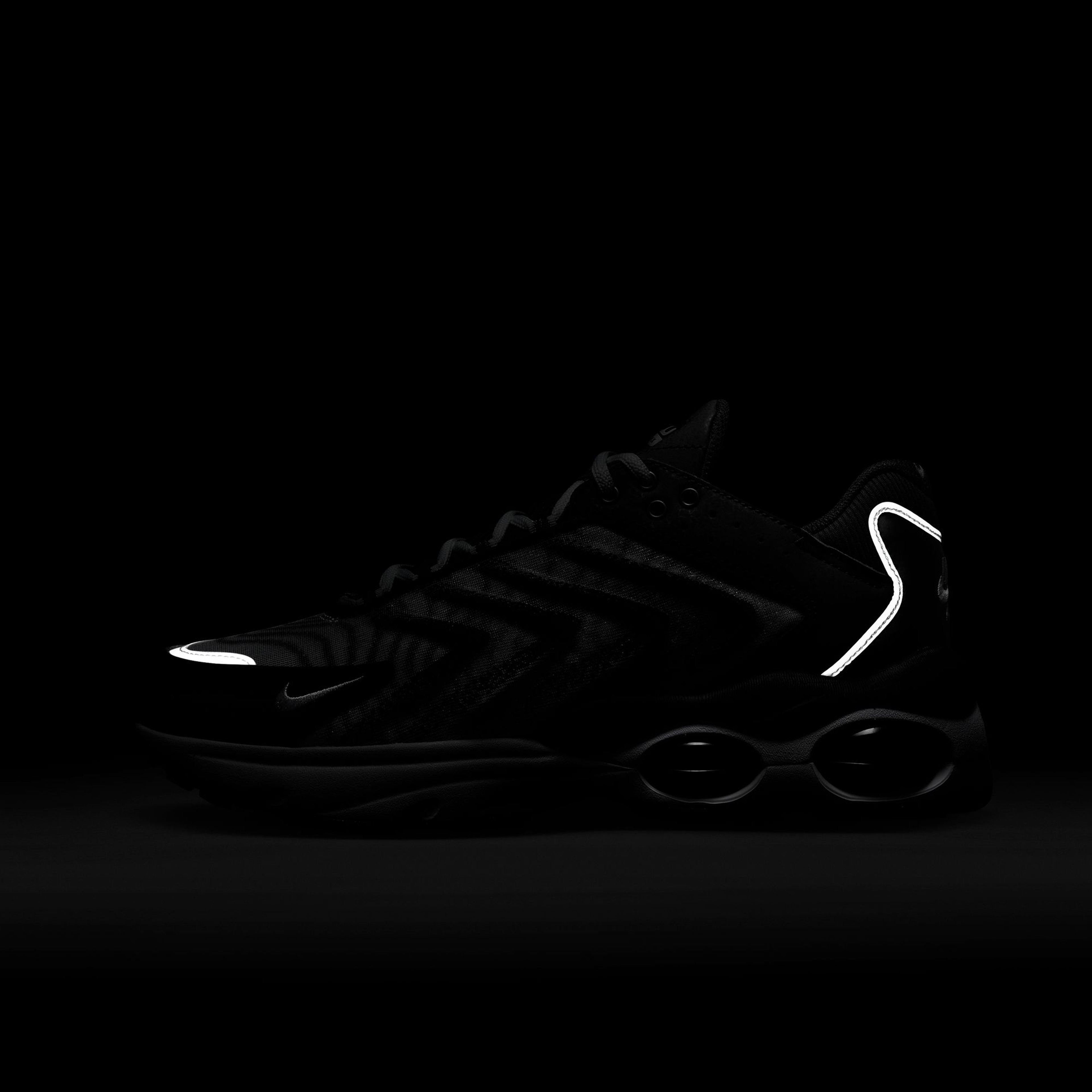 Nike Air Max TW Erkek Spor Ayakkabı