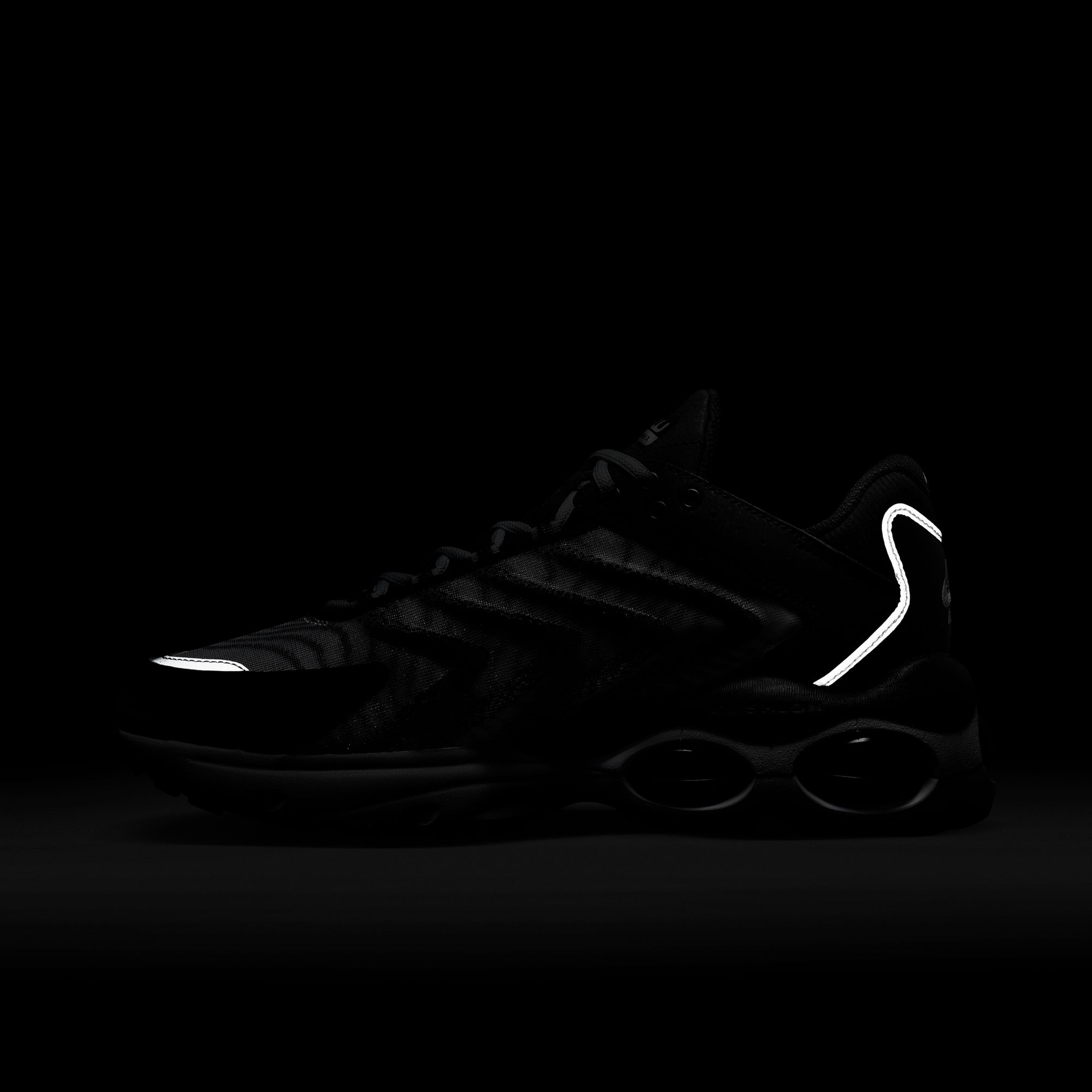 Nike Air Max TW Erkek Spor Ayakkabı