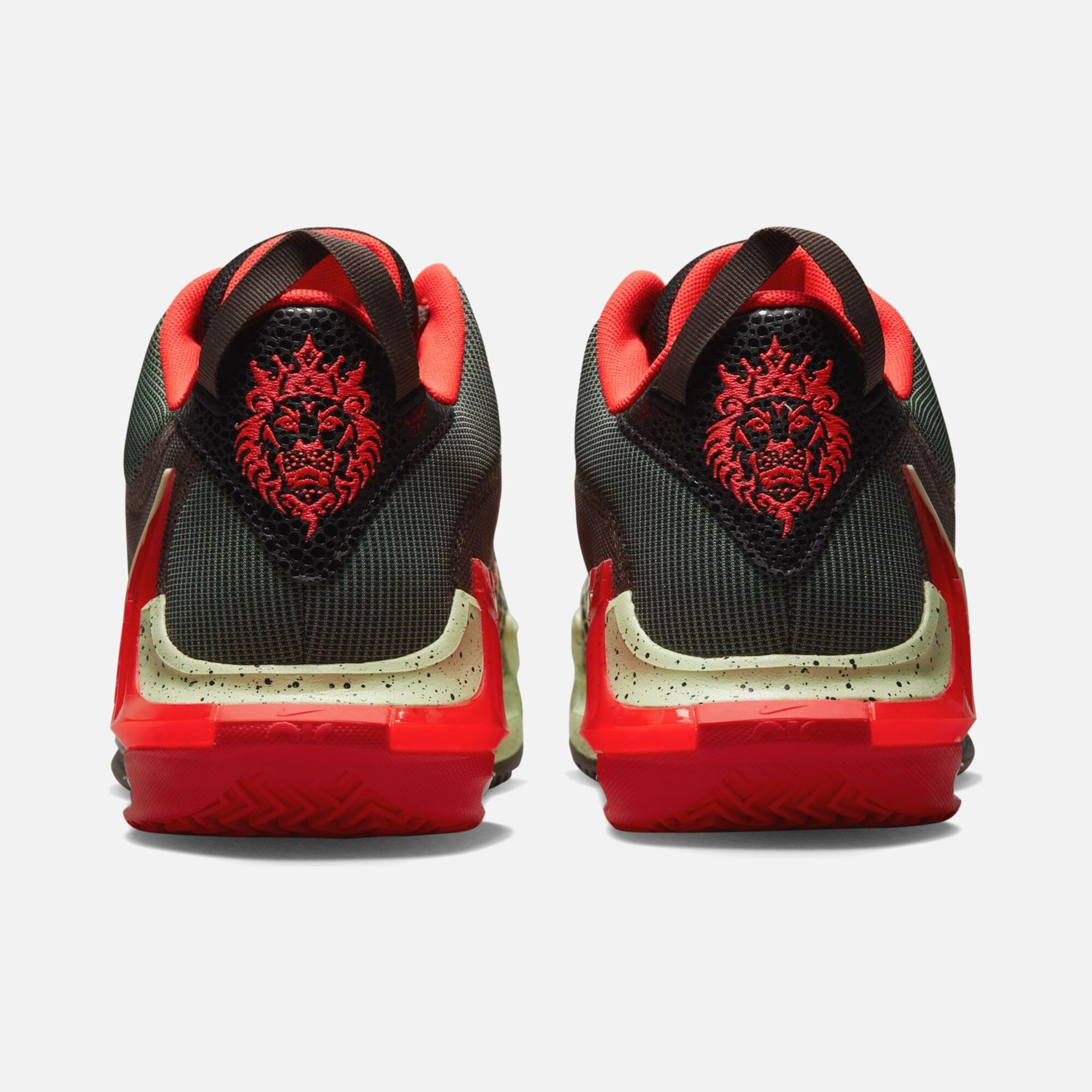 Nike LeBron James Witness VII Erkek Basketbol Ayakkabısı