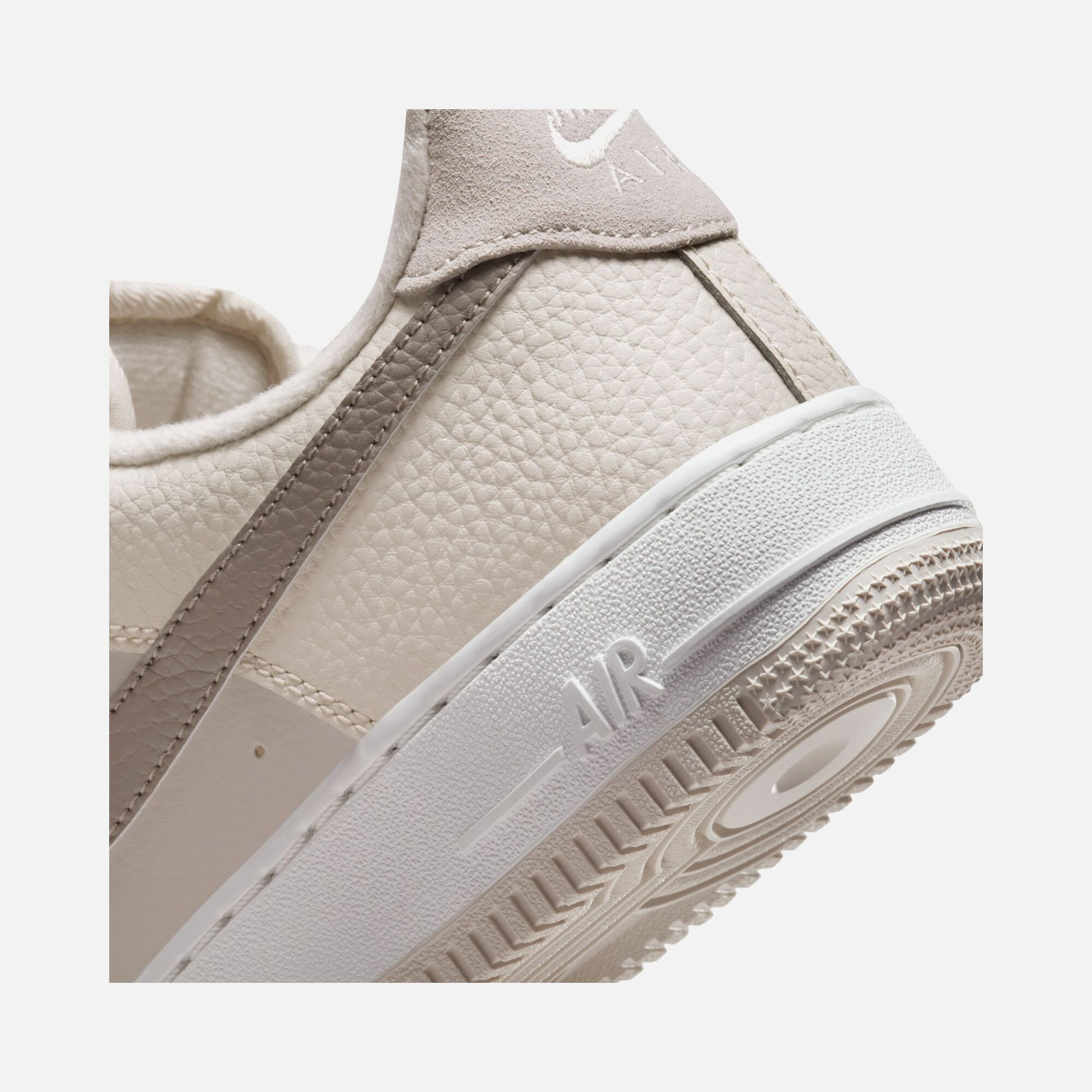 Nike Air Force 1 Low '07 Kadın Spor Ayakkabı