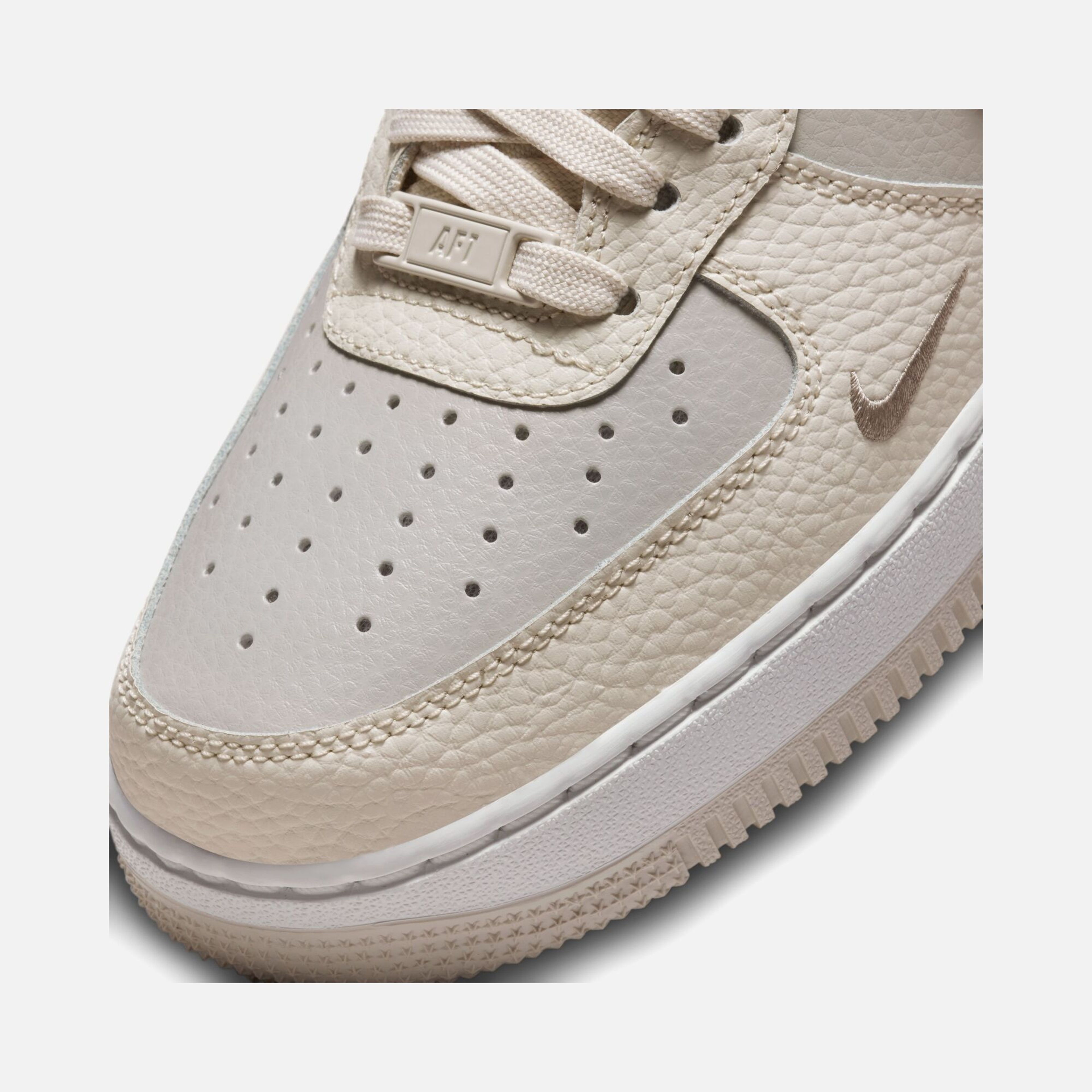 Nike Air Force 1 Low '07 Kadın Spor Ayakkabı