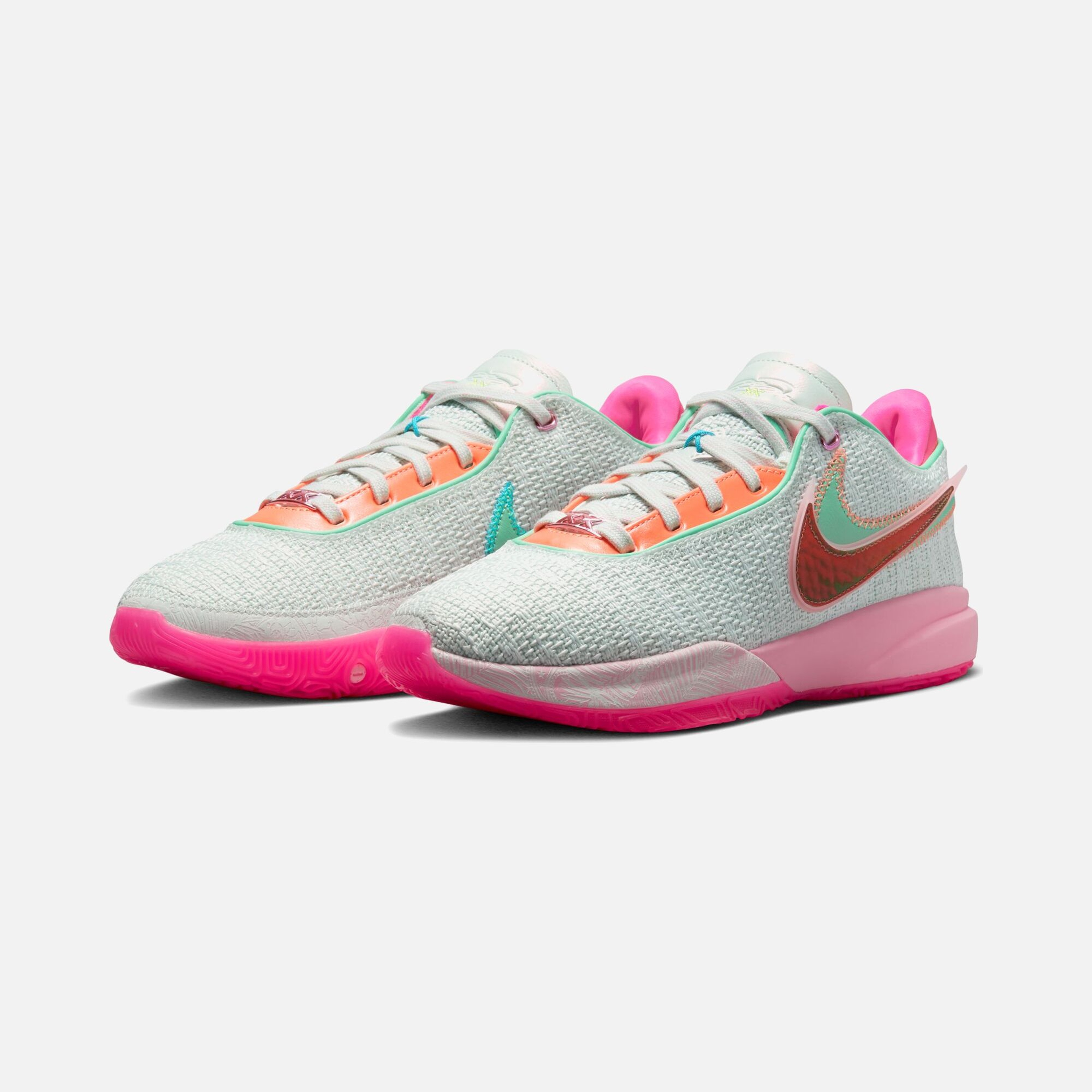 Nike LeBron XX Erkek Basketbol Ayakkabısı