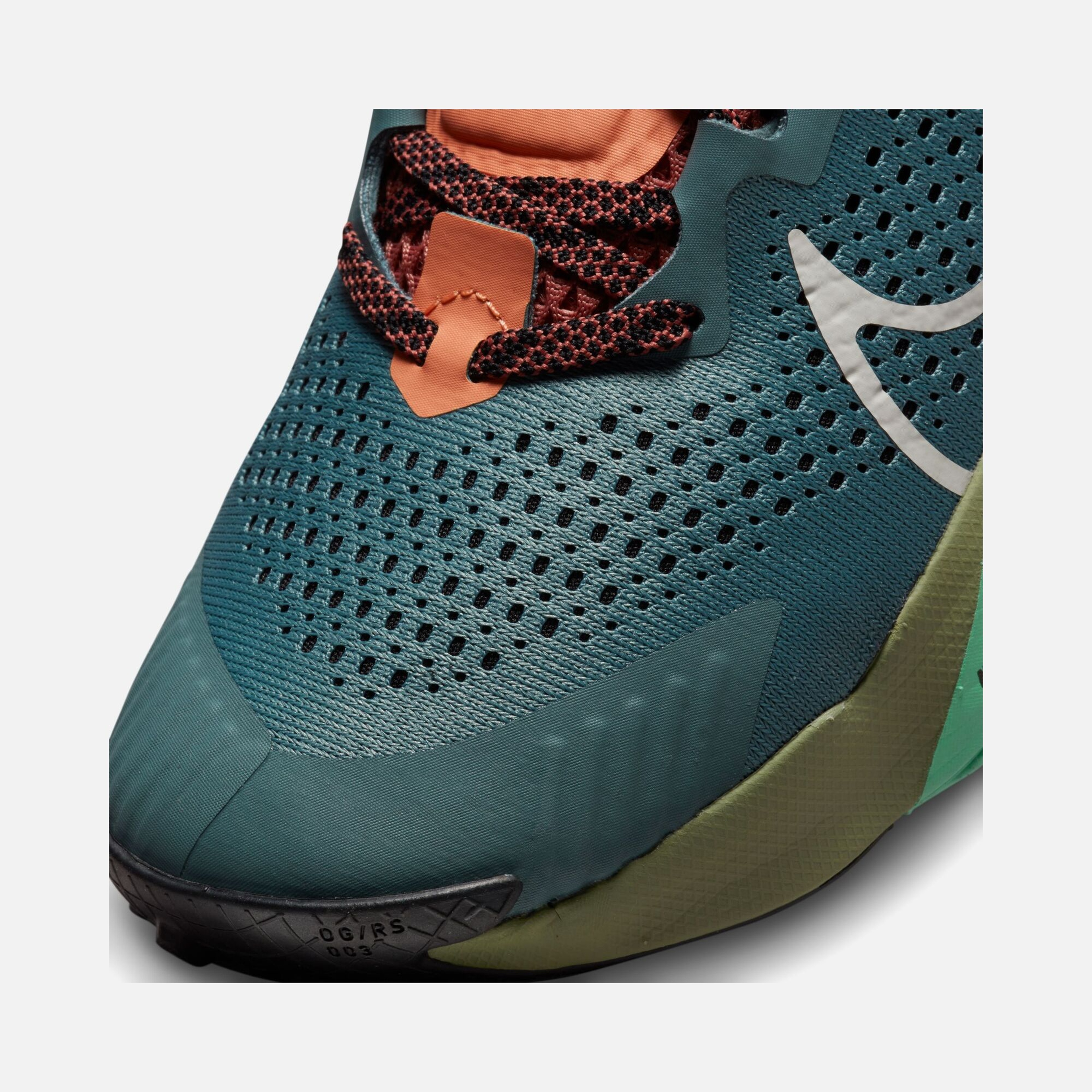 Nike ZoomX Zegama Trail-Running Kadın Spor Ayakkabı