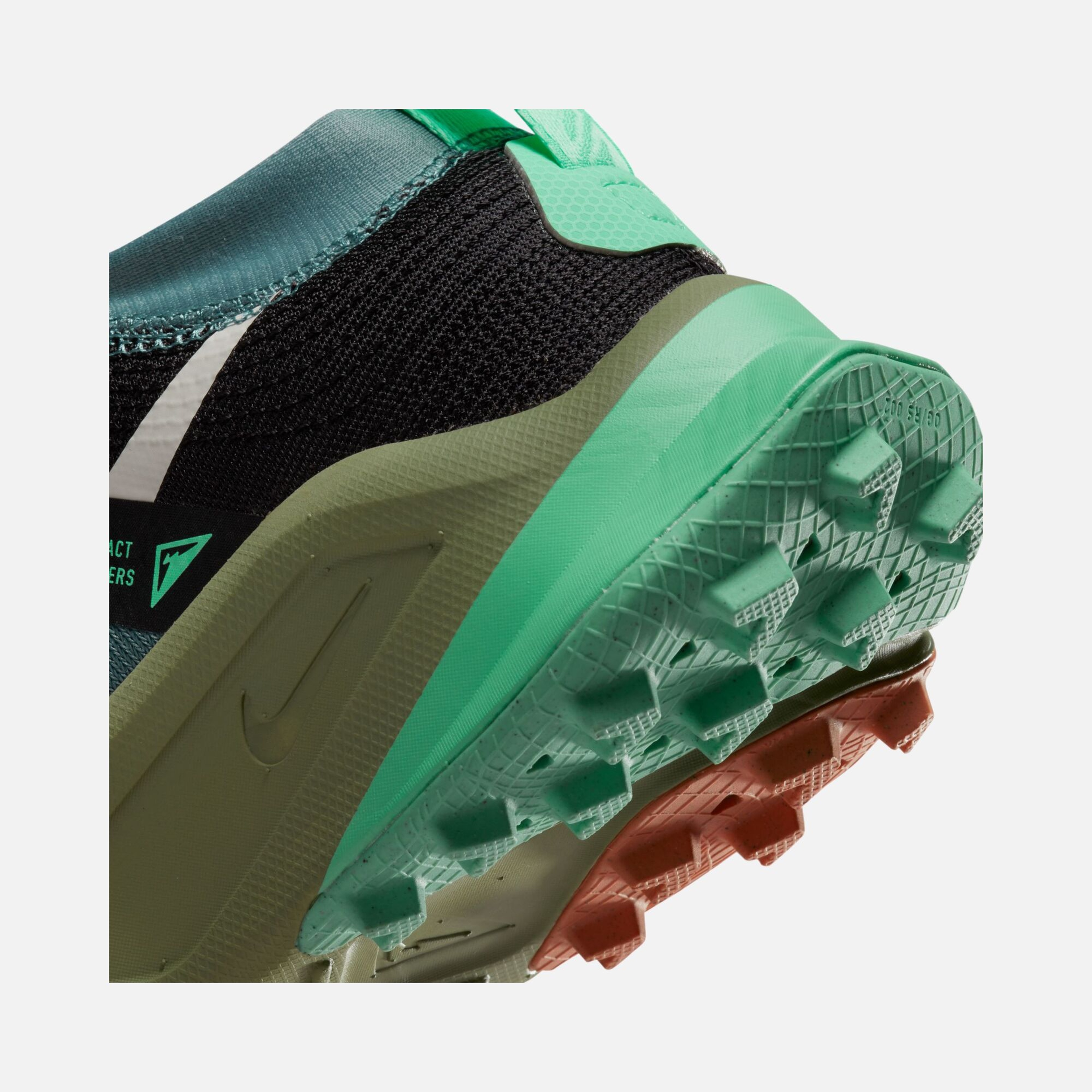 Nike ZoomX Zegama Trail-Running Kadın Spor Ayakkabı