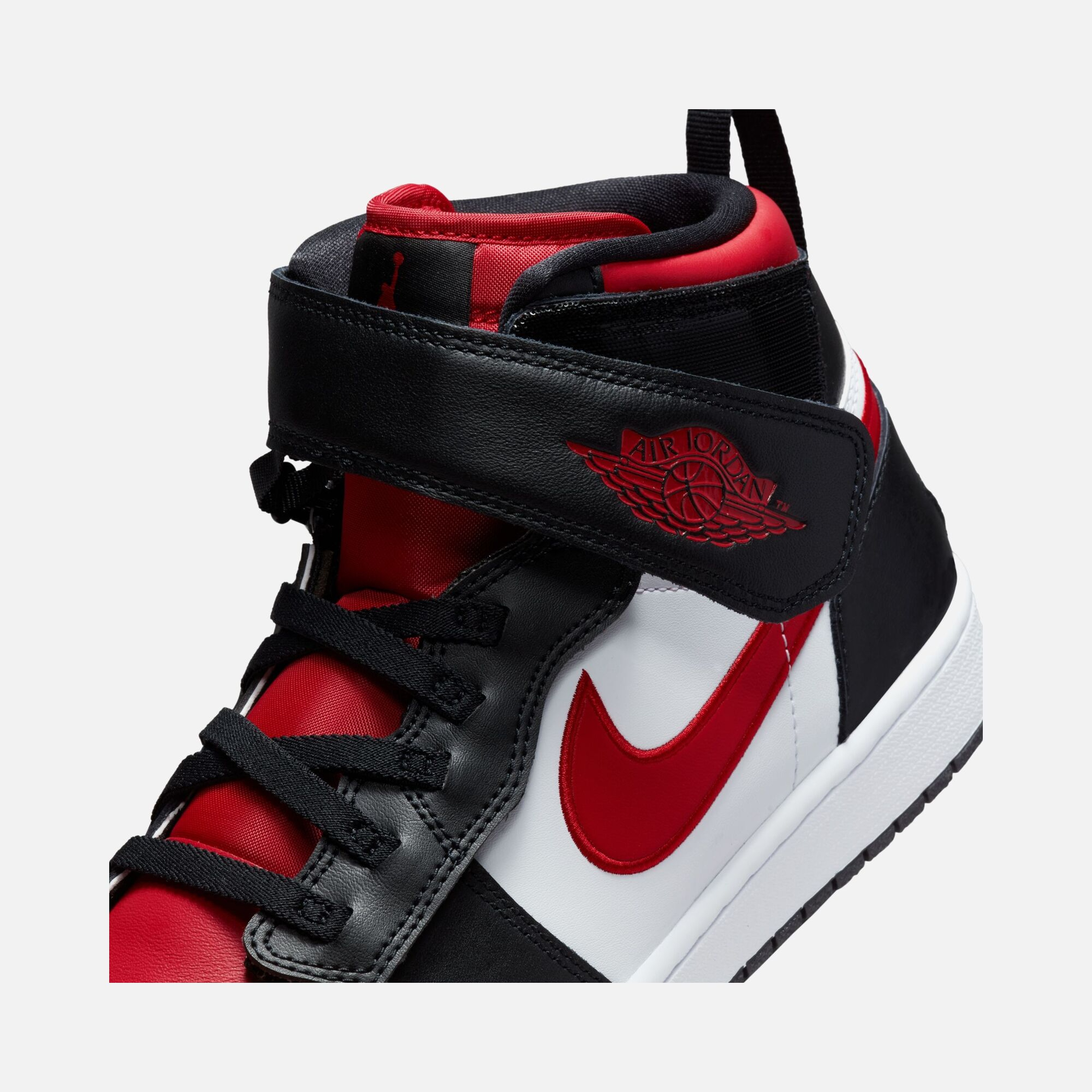 Nike Air Jordan 1 High FlyEase Erkek Spor Ayakkabı | Barçın