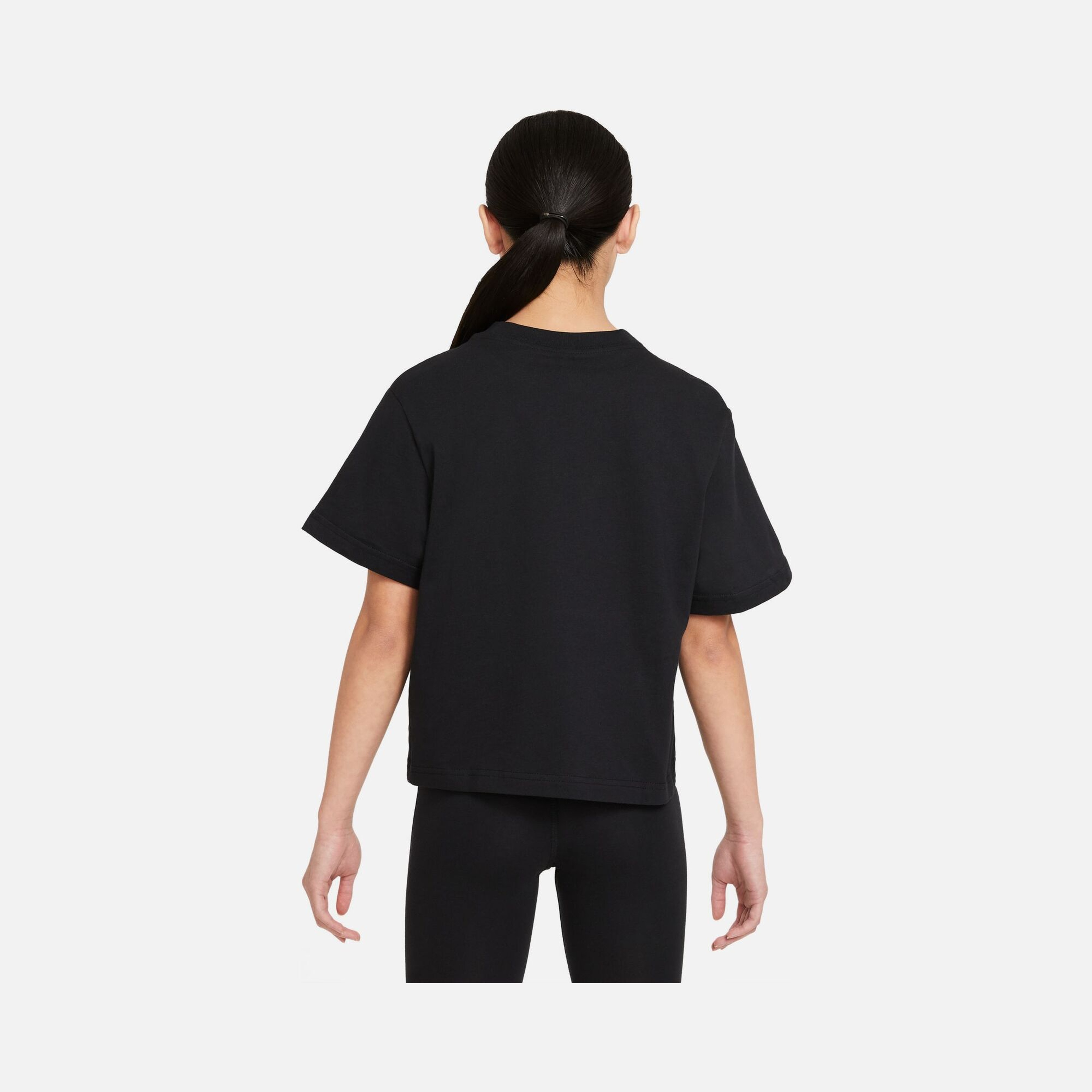 Nike Sportswear Essential Boxy Short-Sleeve (Girls') Çocuk Tişört