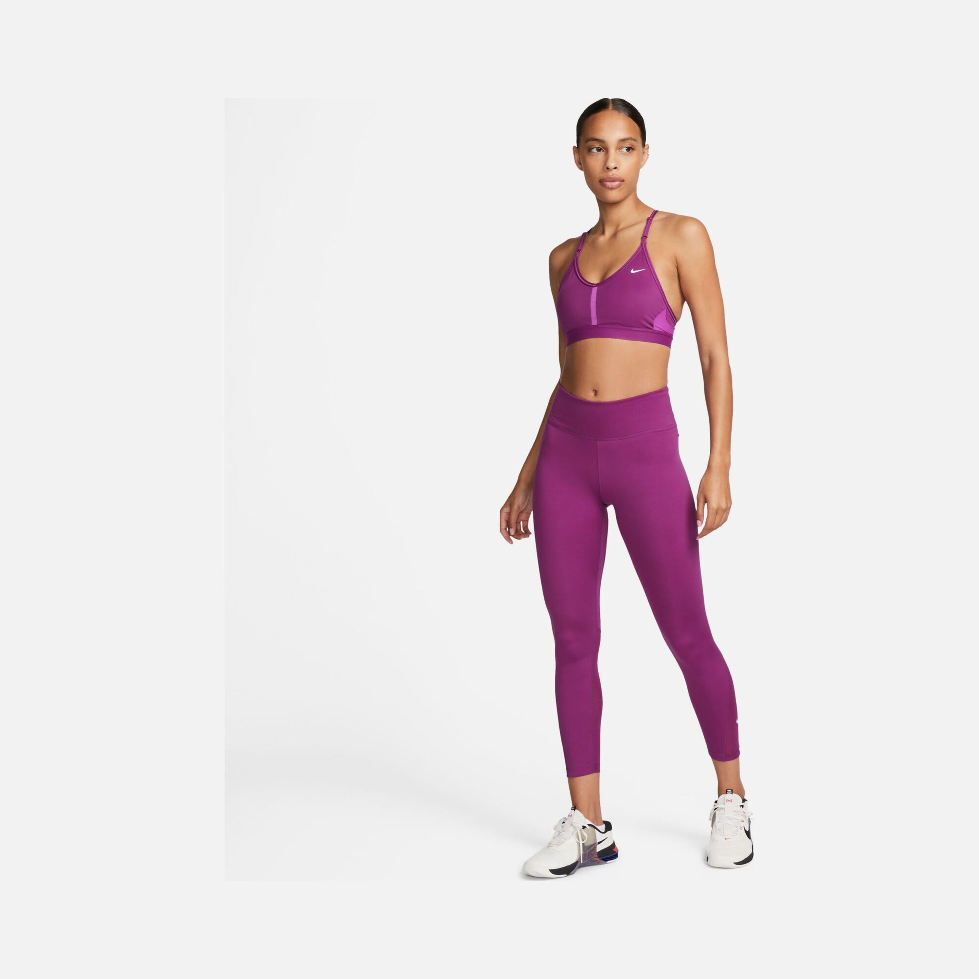 Nike Dri-Fit Indy V Neck Light-Support Sports Training Kadın Bra