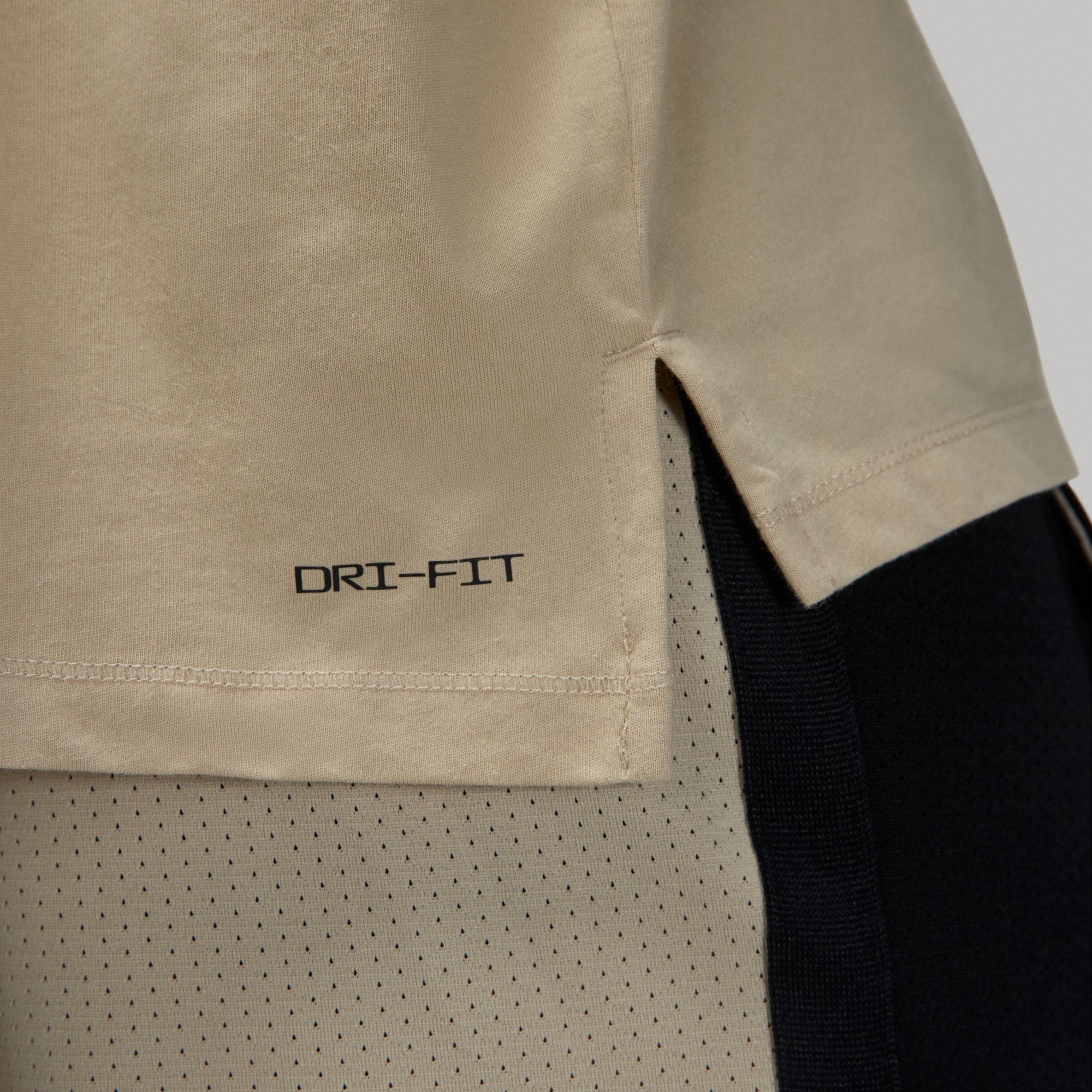 Nike Jordan Dri-Fit Short-Sleeve Erkek Tişört