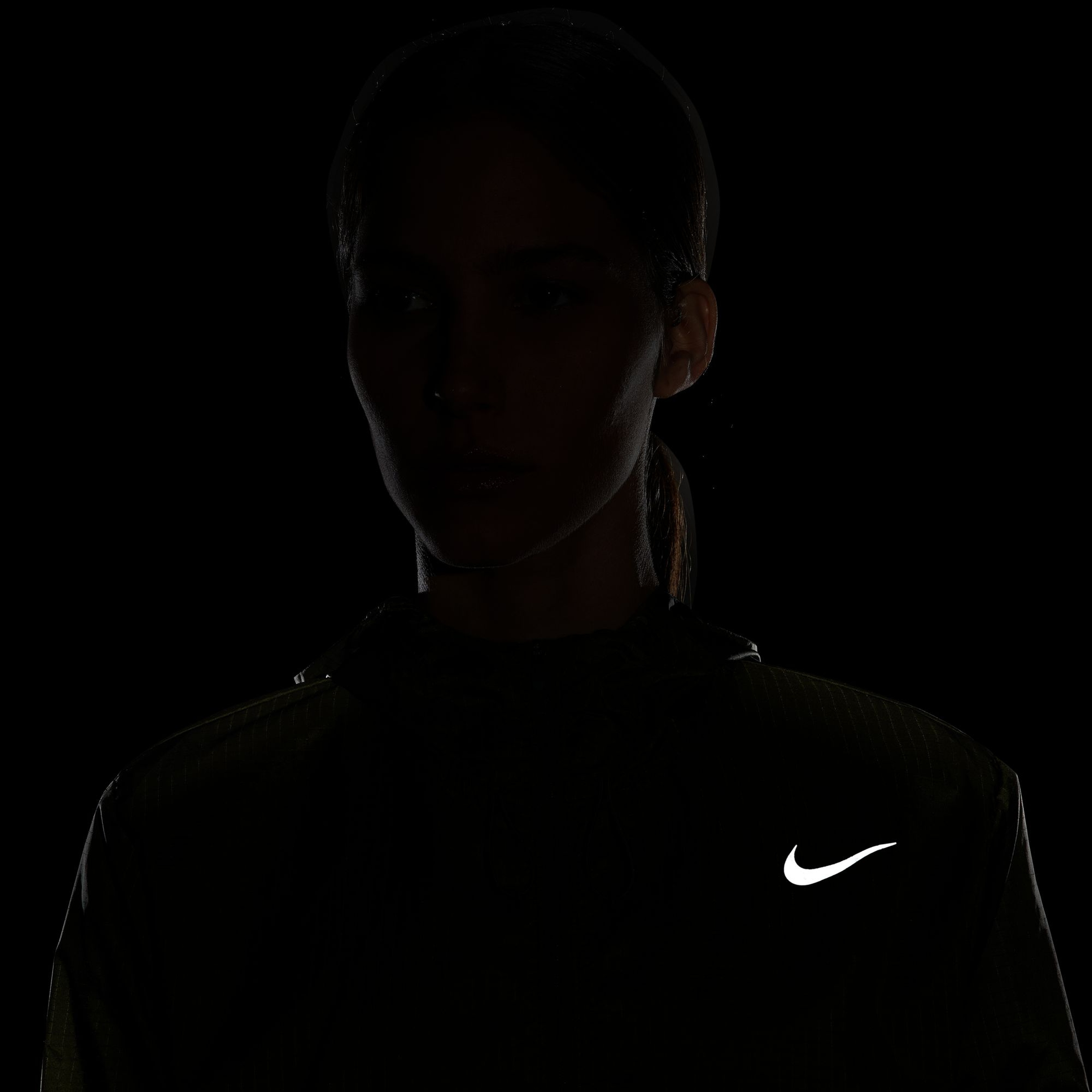 Nike Essential Running Full-Zip Hoodie Kadın Ceket