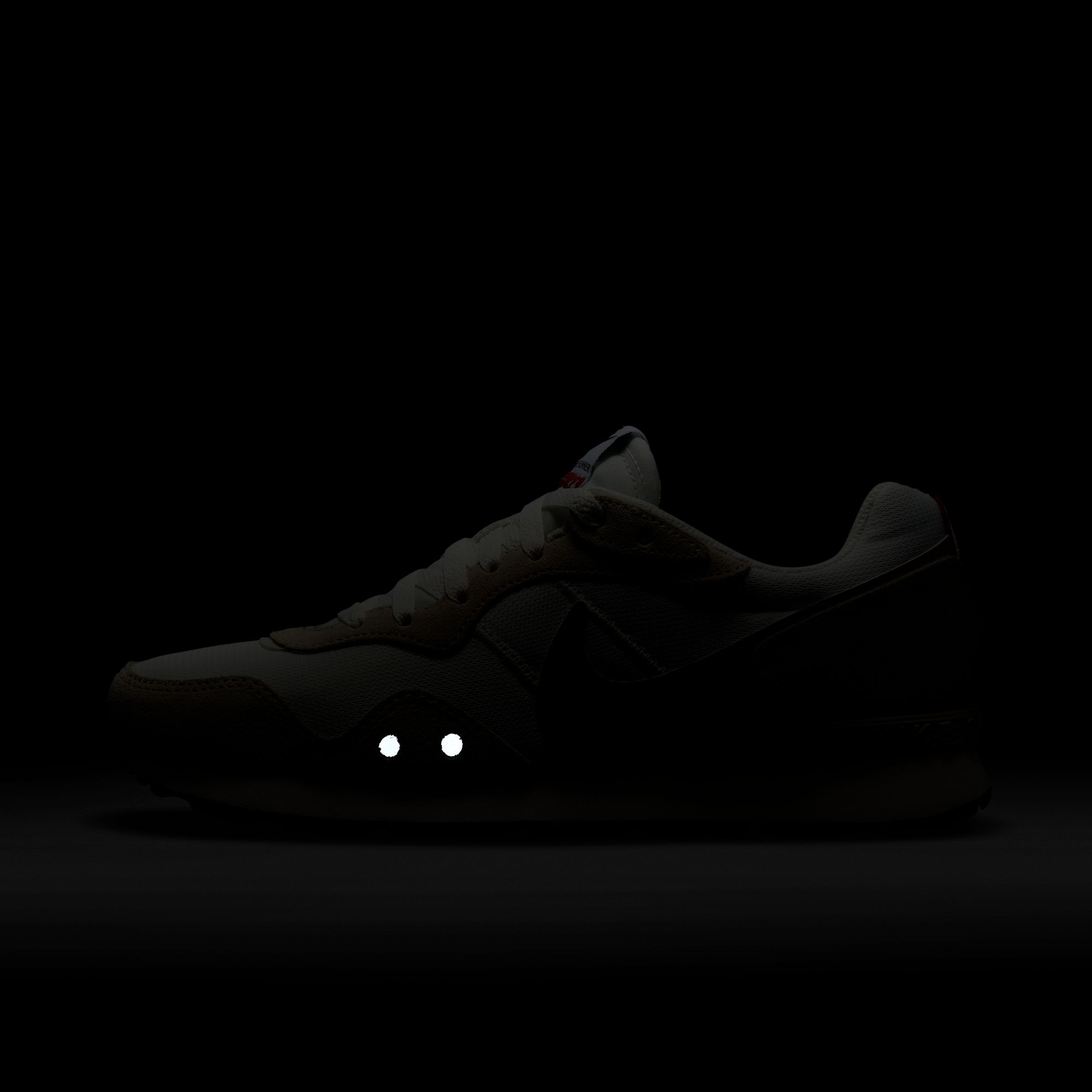 Nike Venture Runner Kadın Spor Ayakkabı