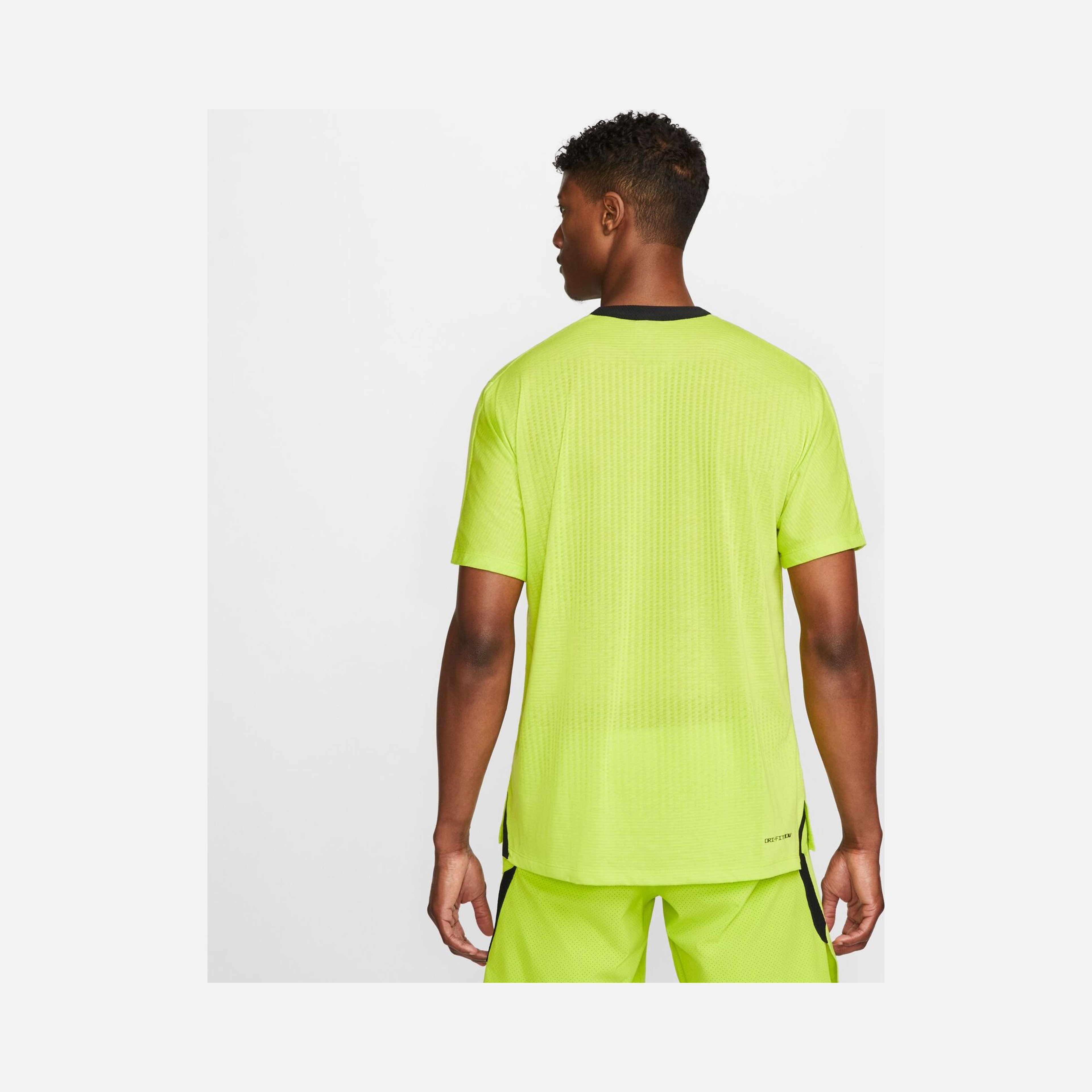 Nike Pro Dri-Fit ADV Training Short-Sleeve Erkek Tişört