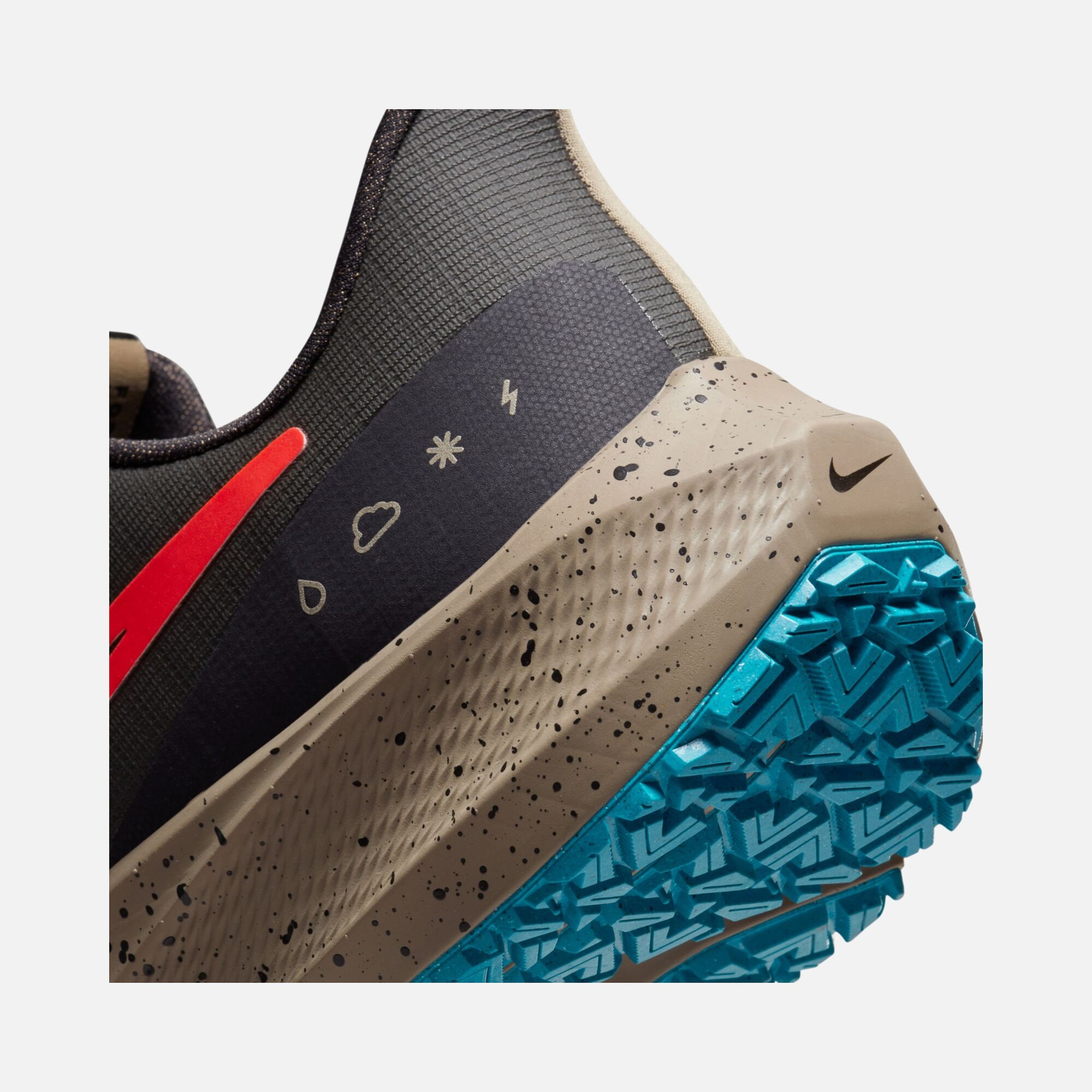 Nike Air Zoom Pegasus 39 Shield Weatherised Road Running Erkek Spor Ayakkabı