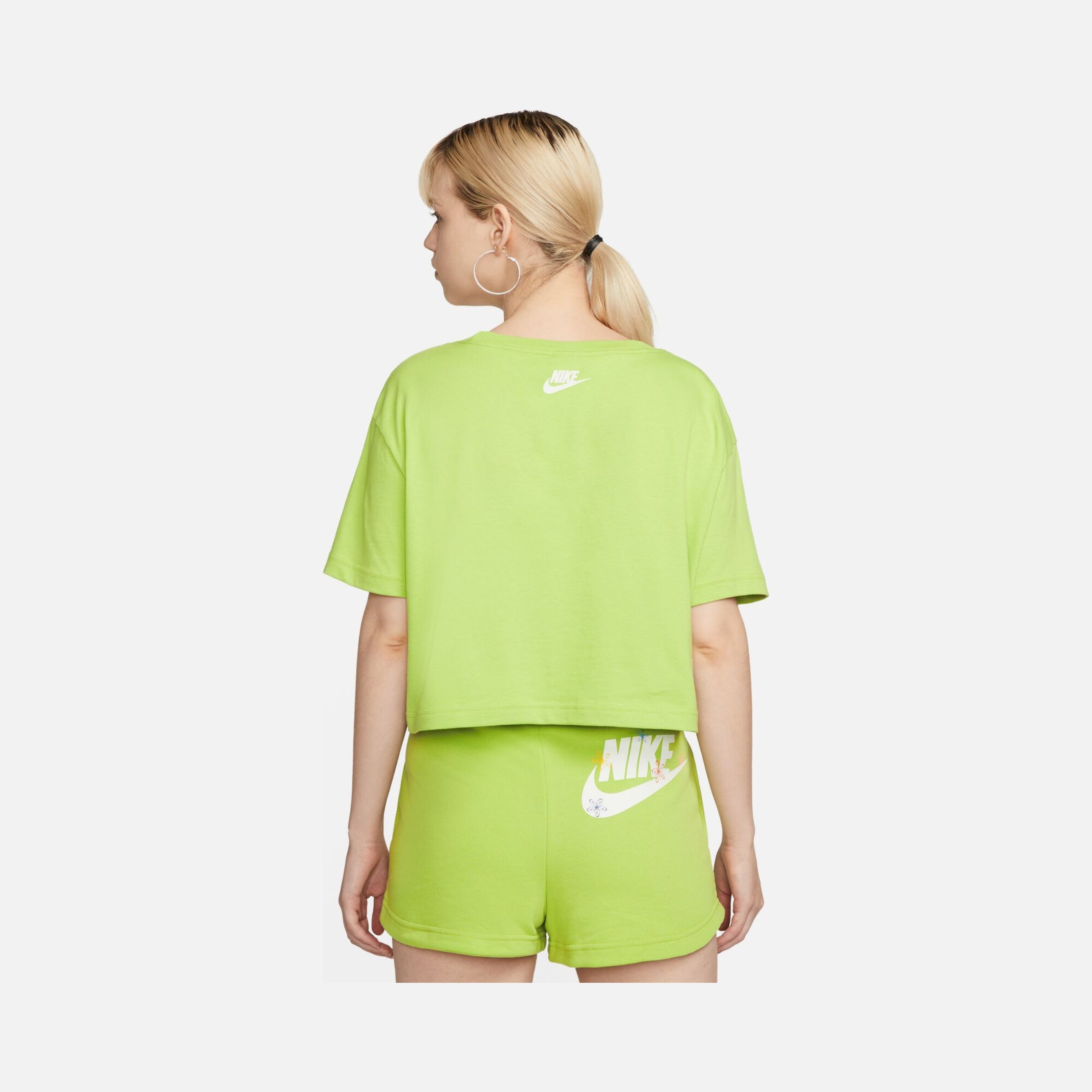 Nike Sportswear Futura Flover Graphic Crop Short-Sleeve Kadın Tişört