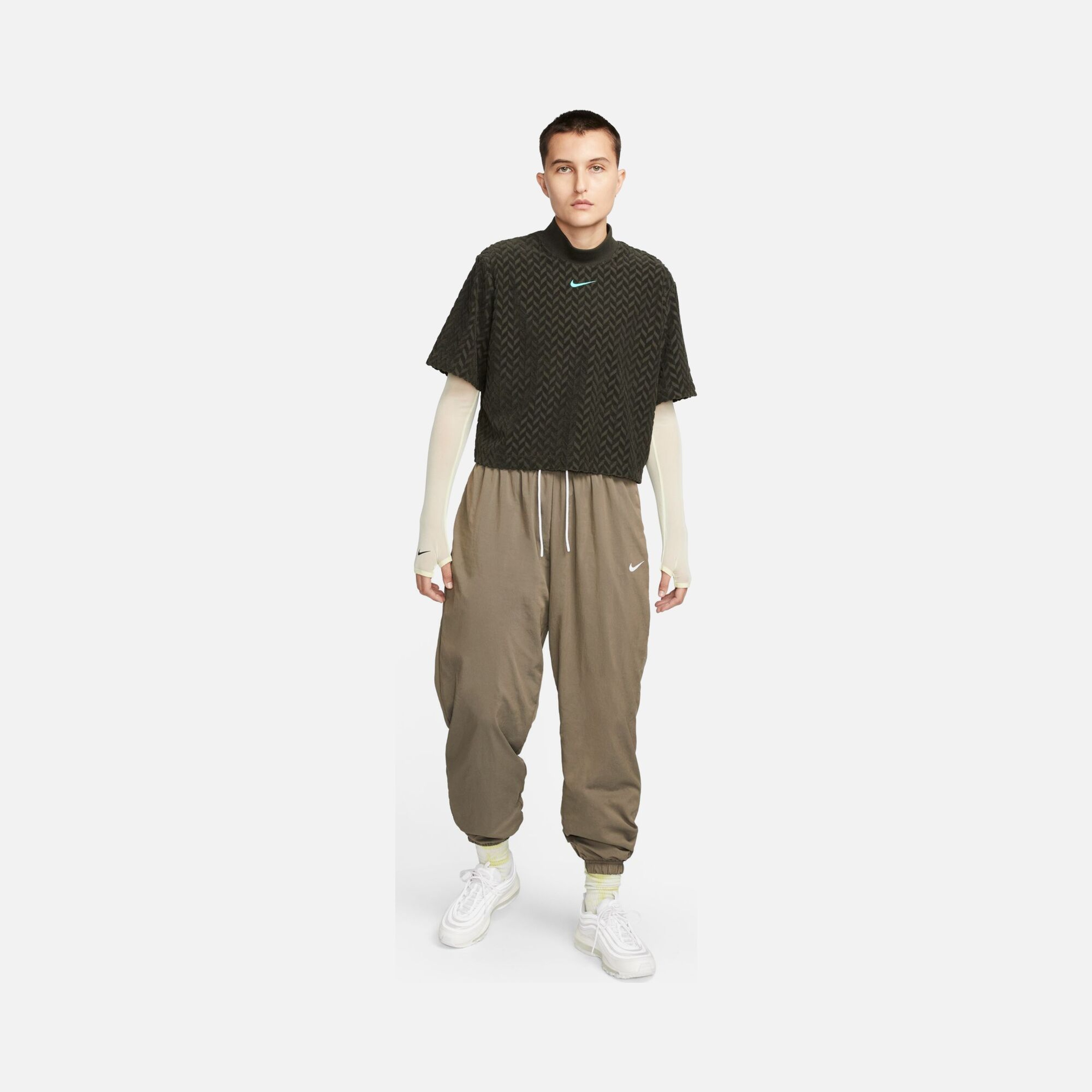 Nike Sportswear Everyday Mod Boxy Cropped Turtleneck Short-Sleeve Kadın Tişört