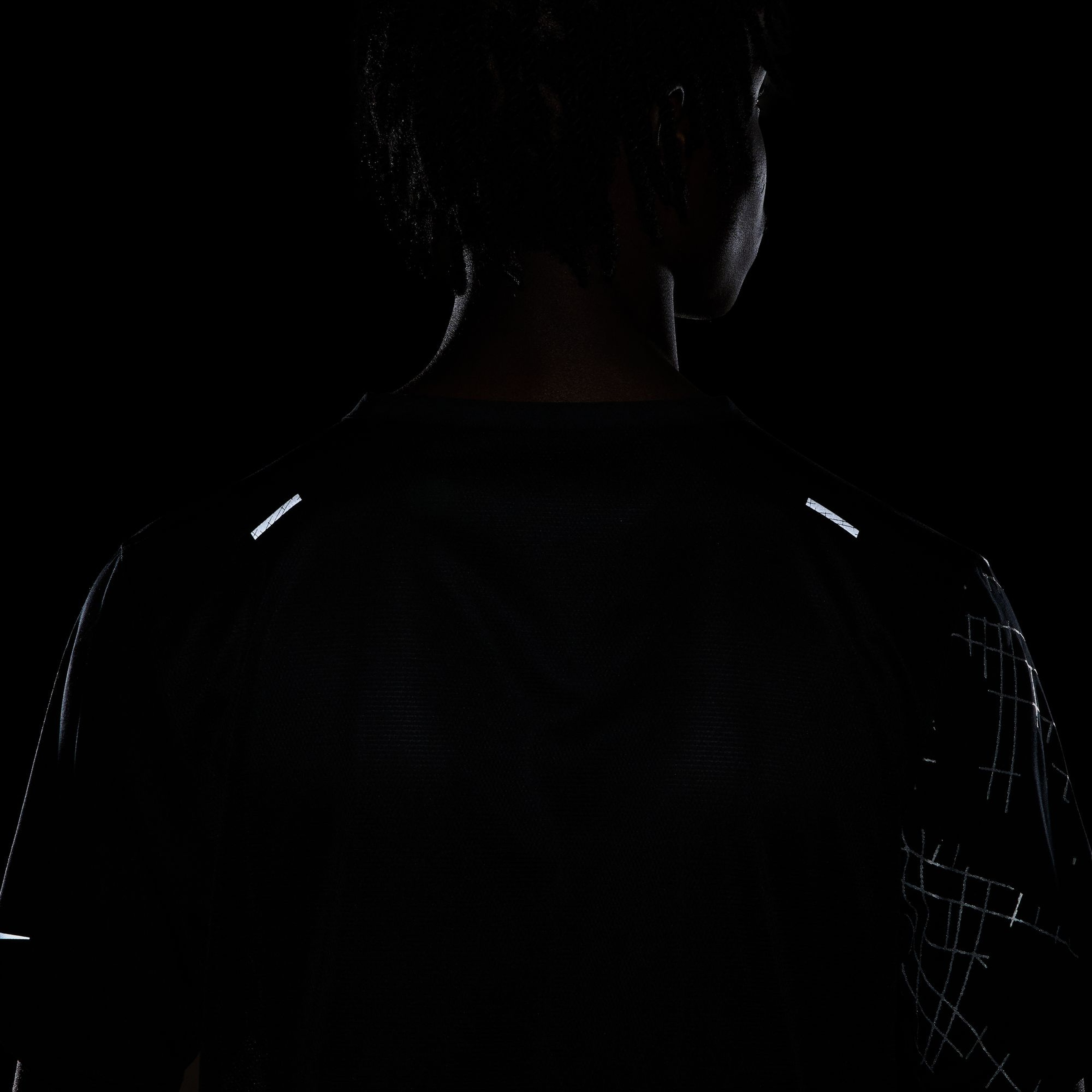 Nike Dri-Fit Run Division Rise 365 Flash Running Short-Sleeve Erkek Tişört