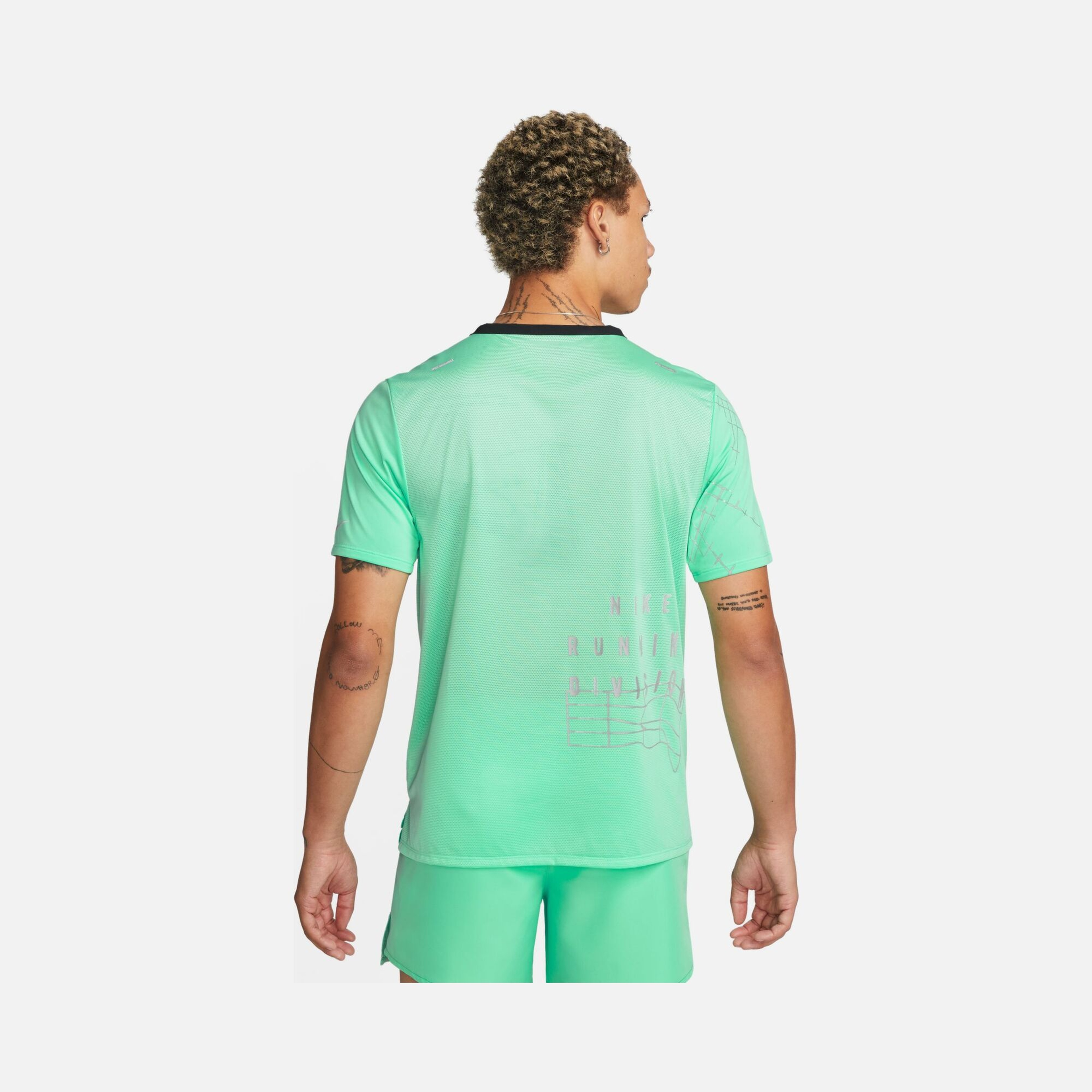 Nike Dri-Fit Run Division Rise 365 Flash Running Short-Sleeve Erkek Tişört