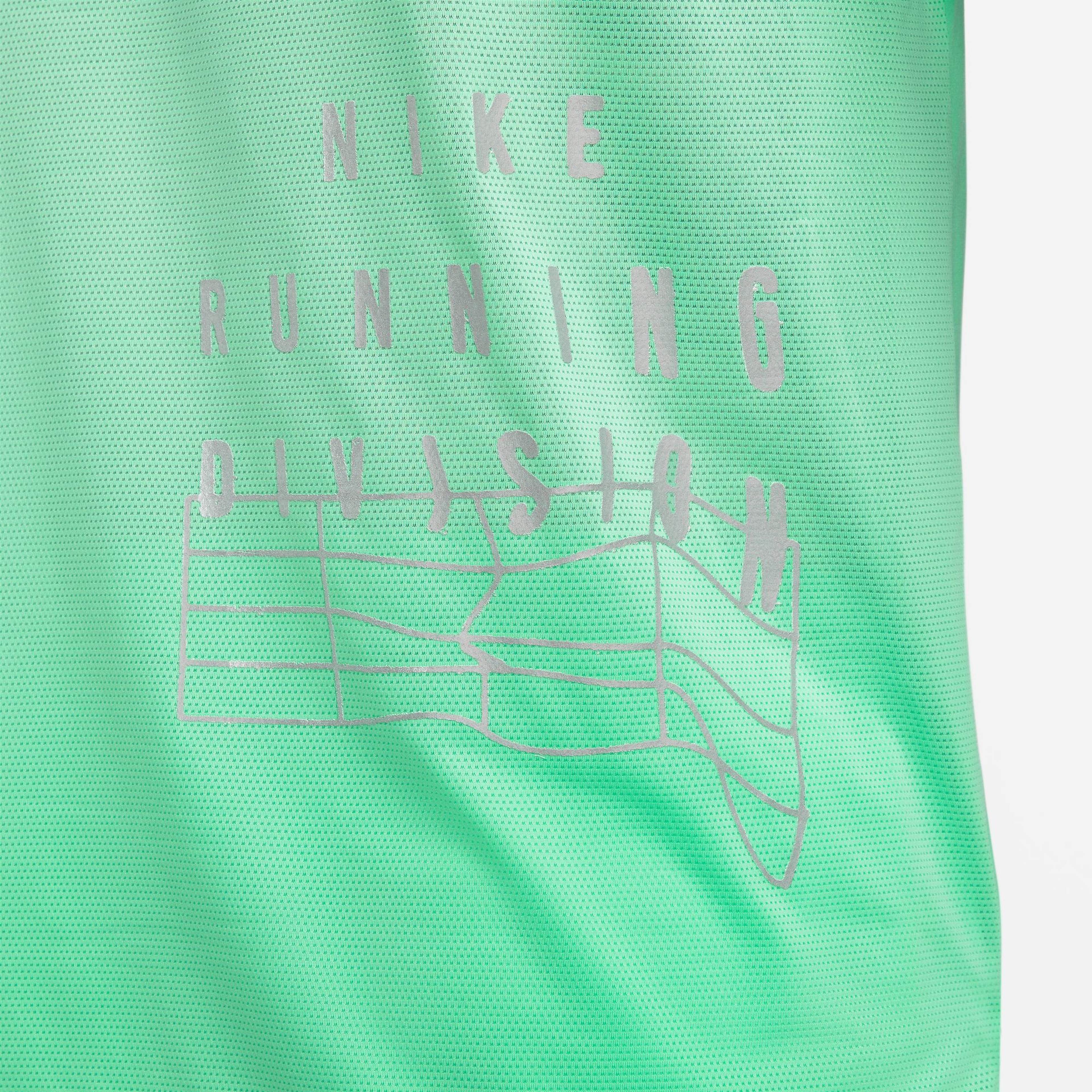 Nike Dri-Fit Run Division Rise 365 Flash Running Short-Sleeve Erkek Tişört