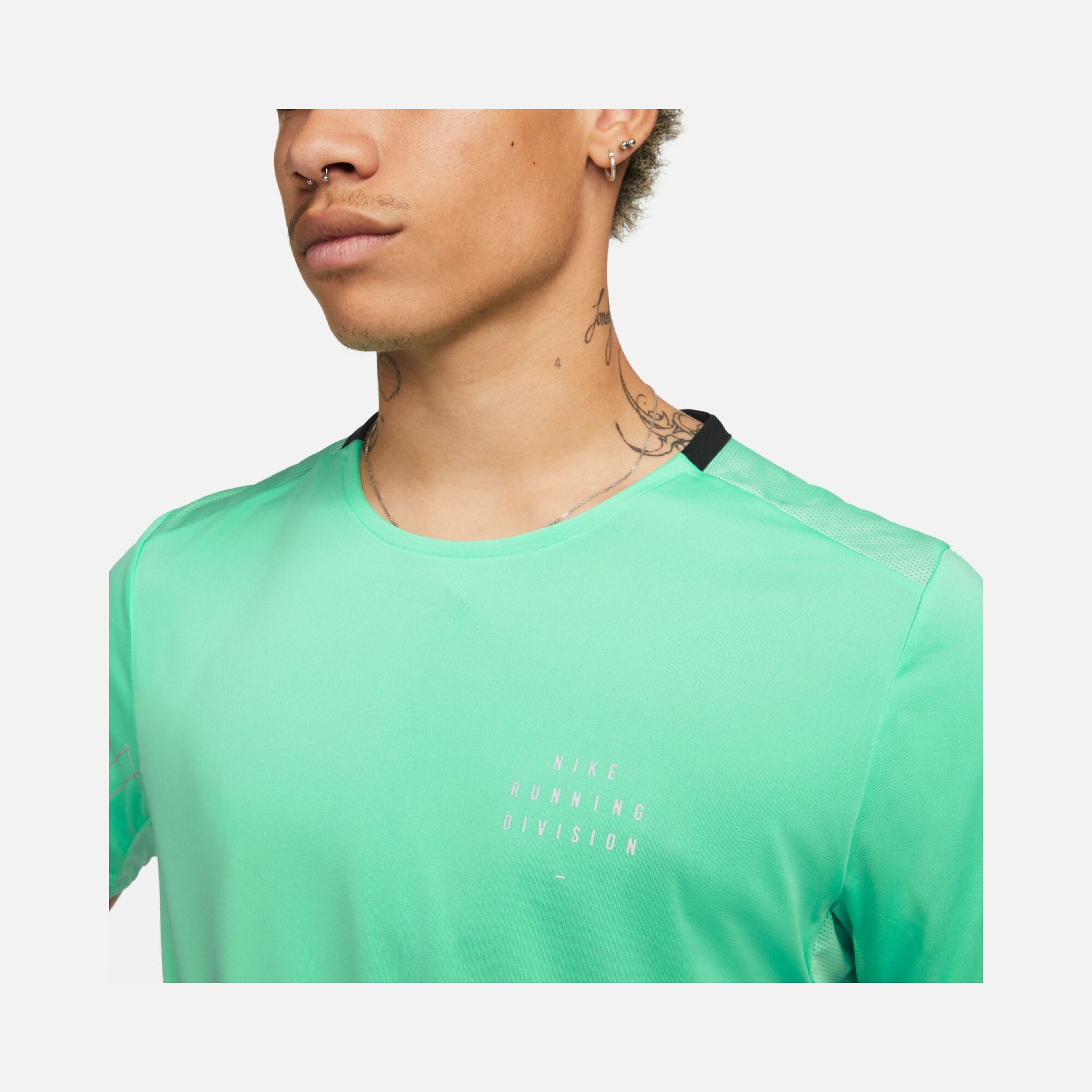 Nike Dri-Fit Run Division Rise 365 Flash Running Short-Sleeve Erkek Tişört