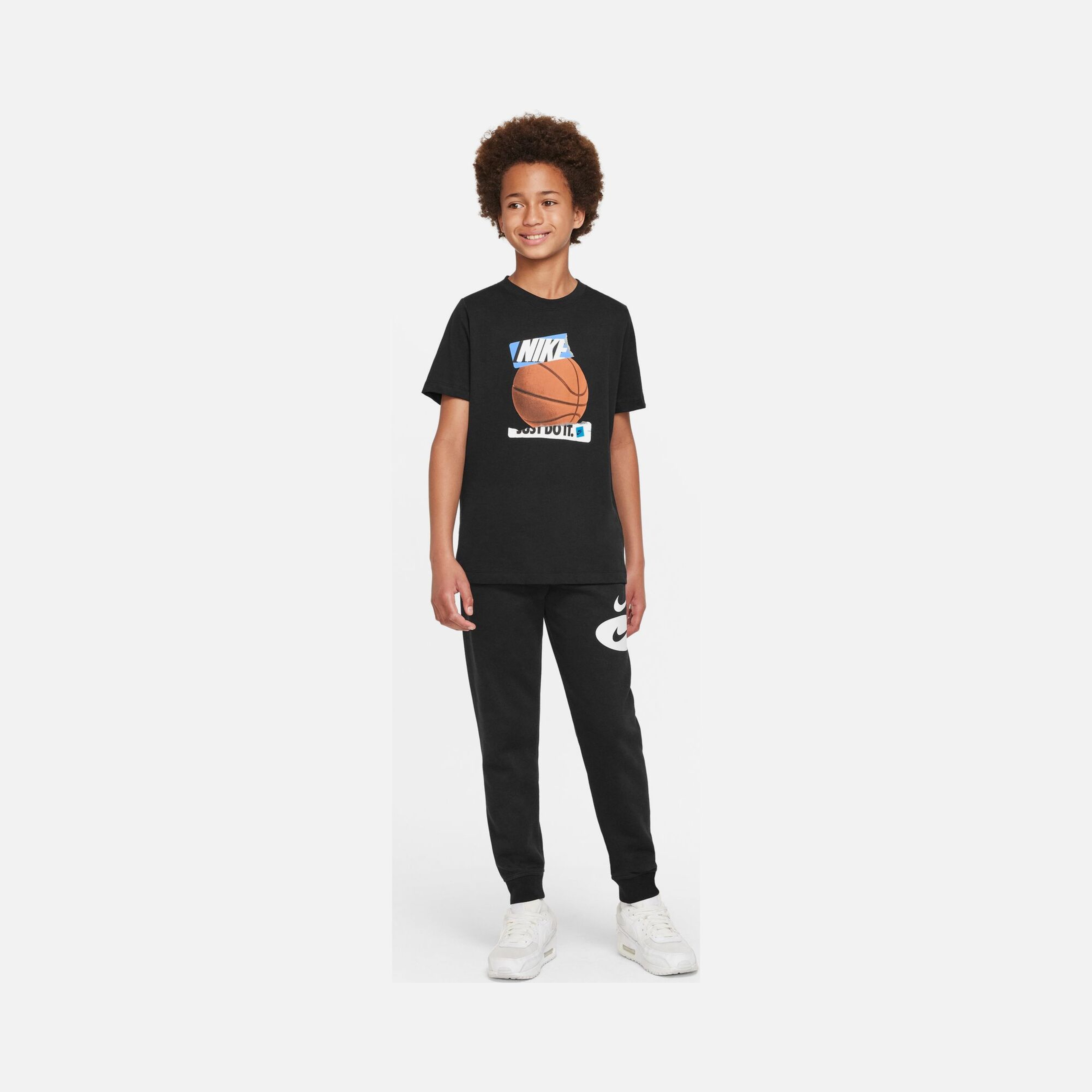 Nike Sportswear ''Basketball Ball Graphic'' Short-Sleeve (Boys') Çocuk Tişört