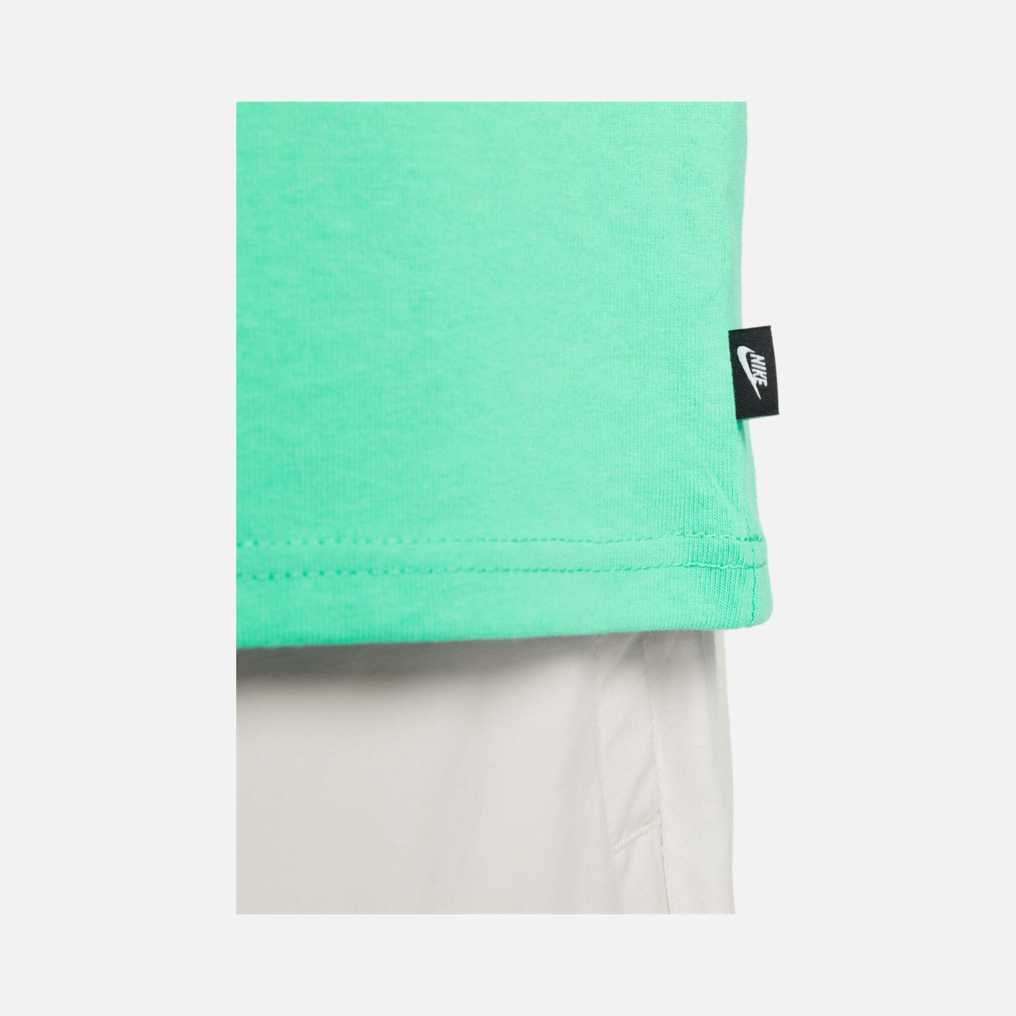 Nike Sportswear Premium Essentials Short-Sleeve Erkek Tişört