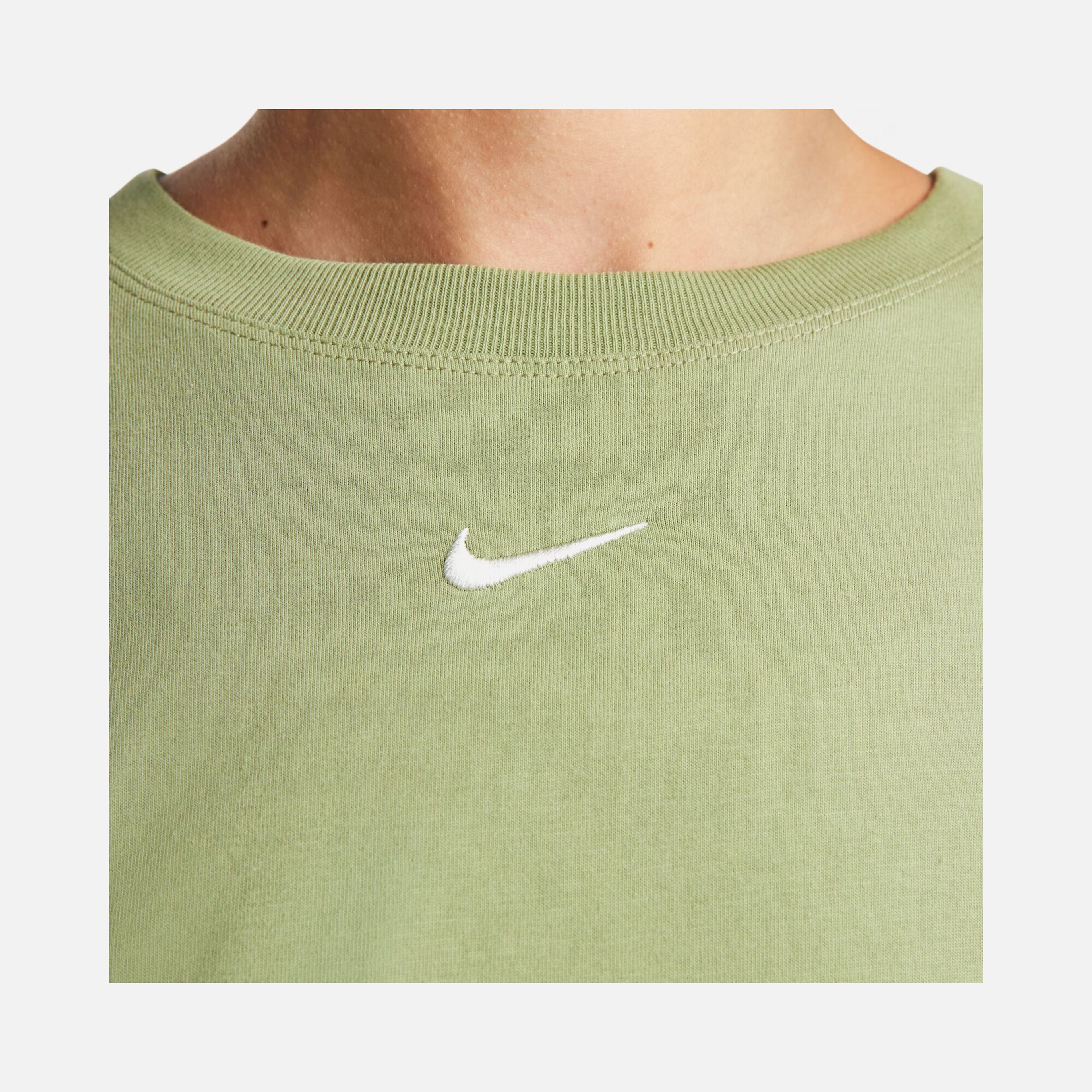 Nike Sportswear Essentials Short-Sleeve Kadın Tişört