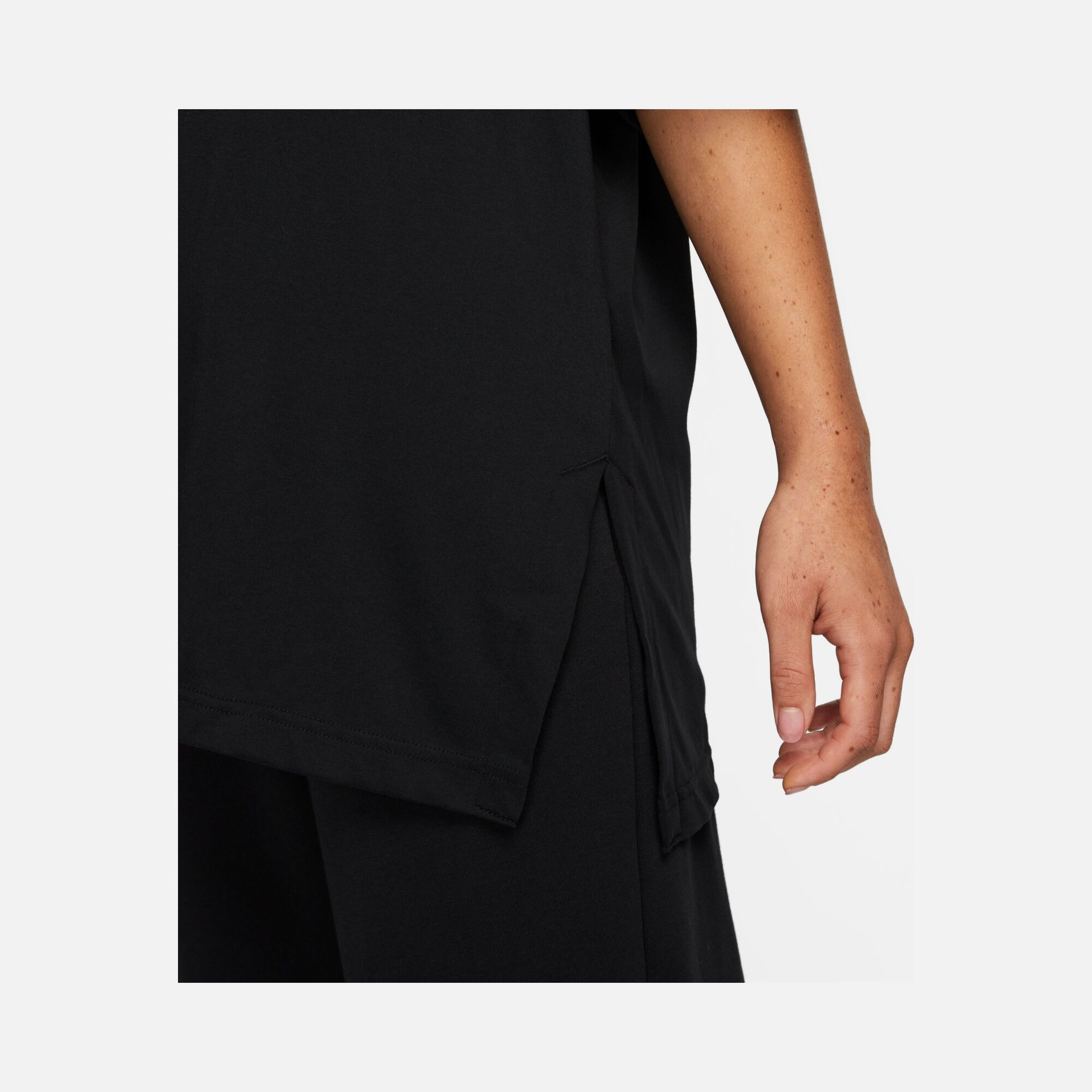 Nike Sportswear Graphic Dance Short-Sleeve Kadın Tişört