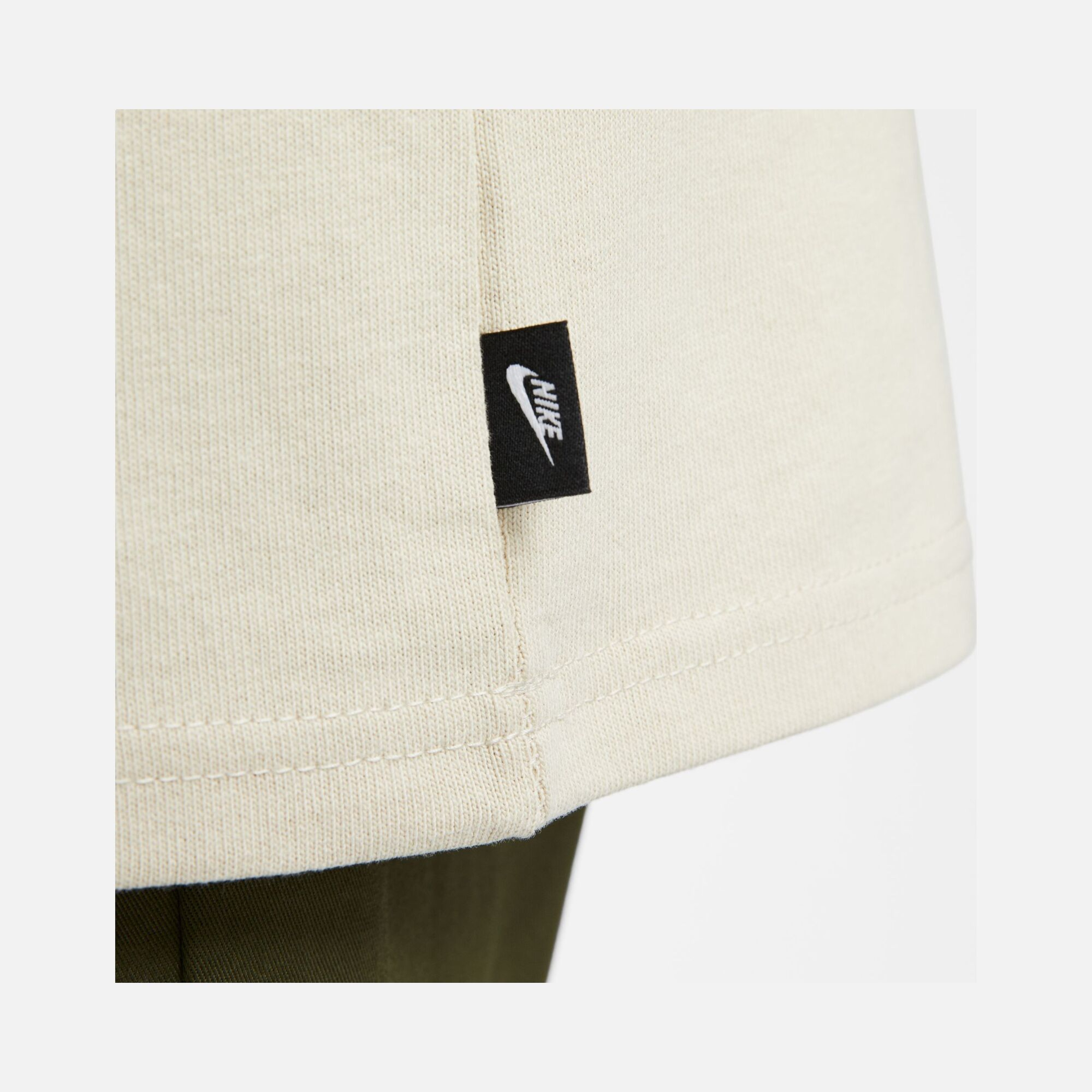 Nike Sportswear Premium Essentials Short-Sleeve Erkek Tişört