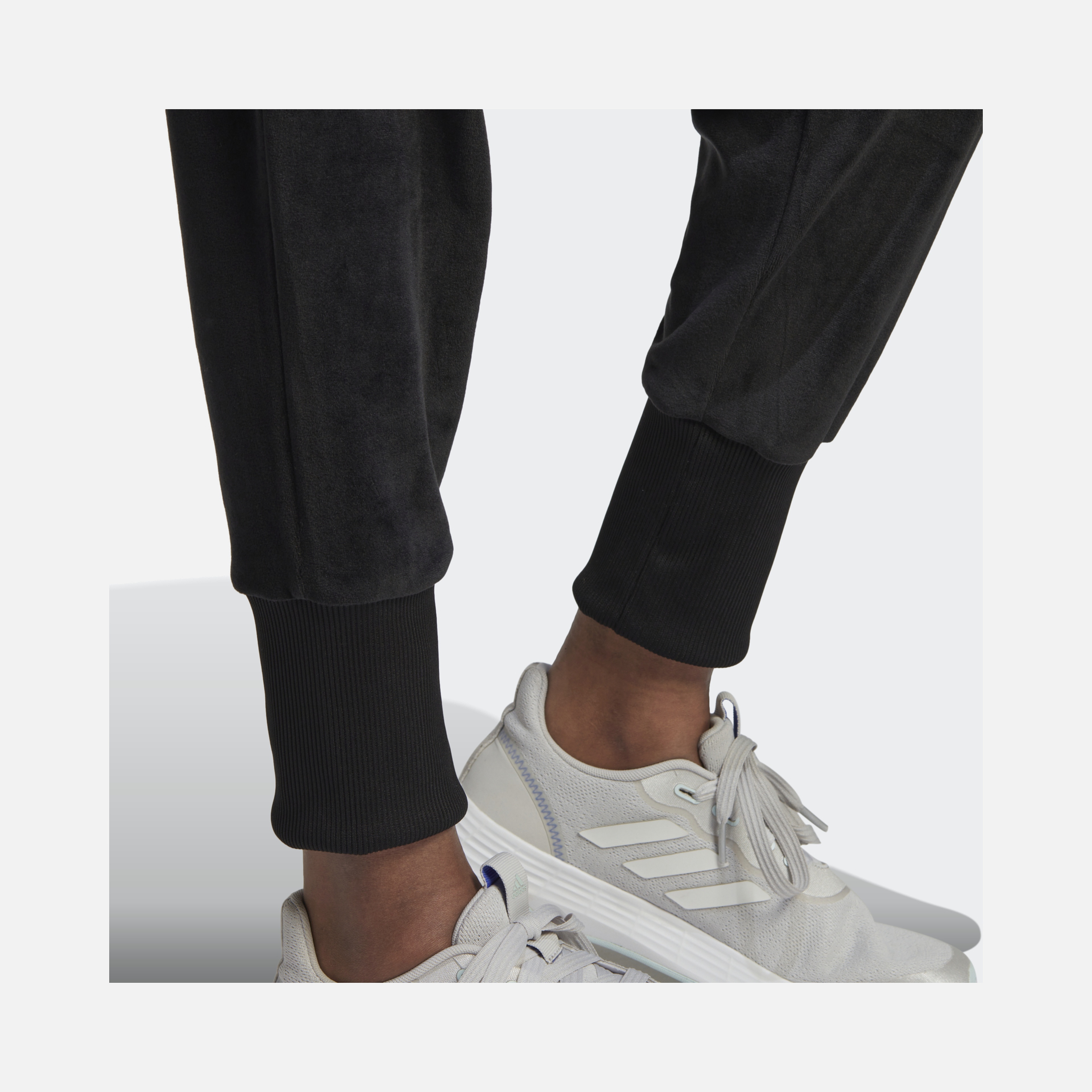 adidas Sportswear Holidayz Cozy Velour Kadın Eşofman Altı