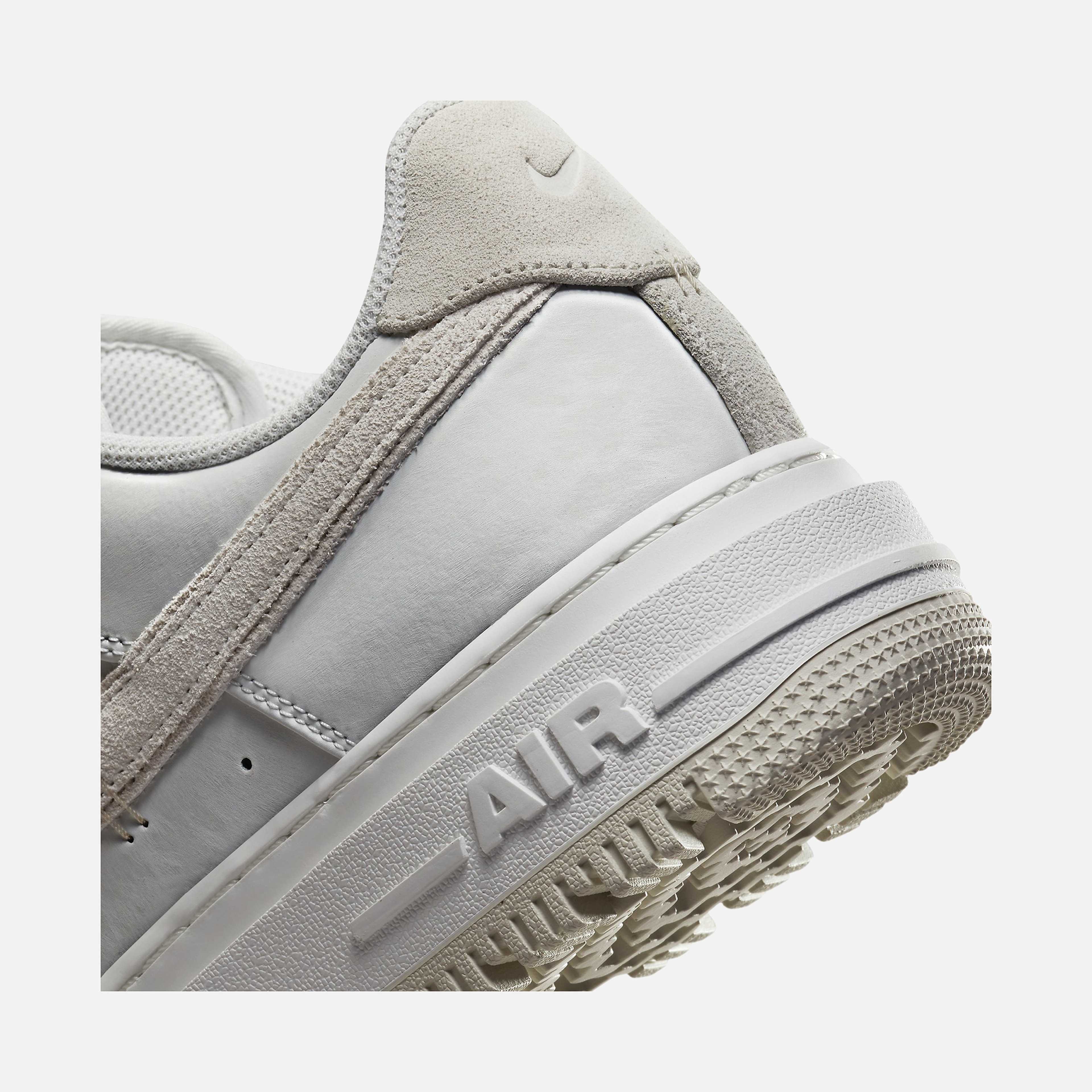 Nike Air Force 1 LUXE CO Erkek Spor Ayakkabı