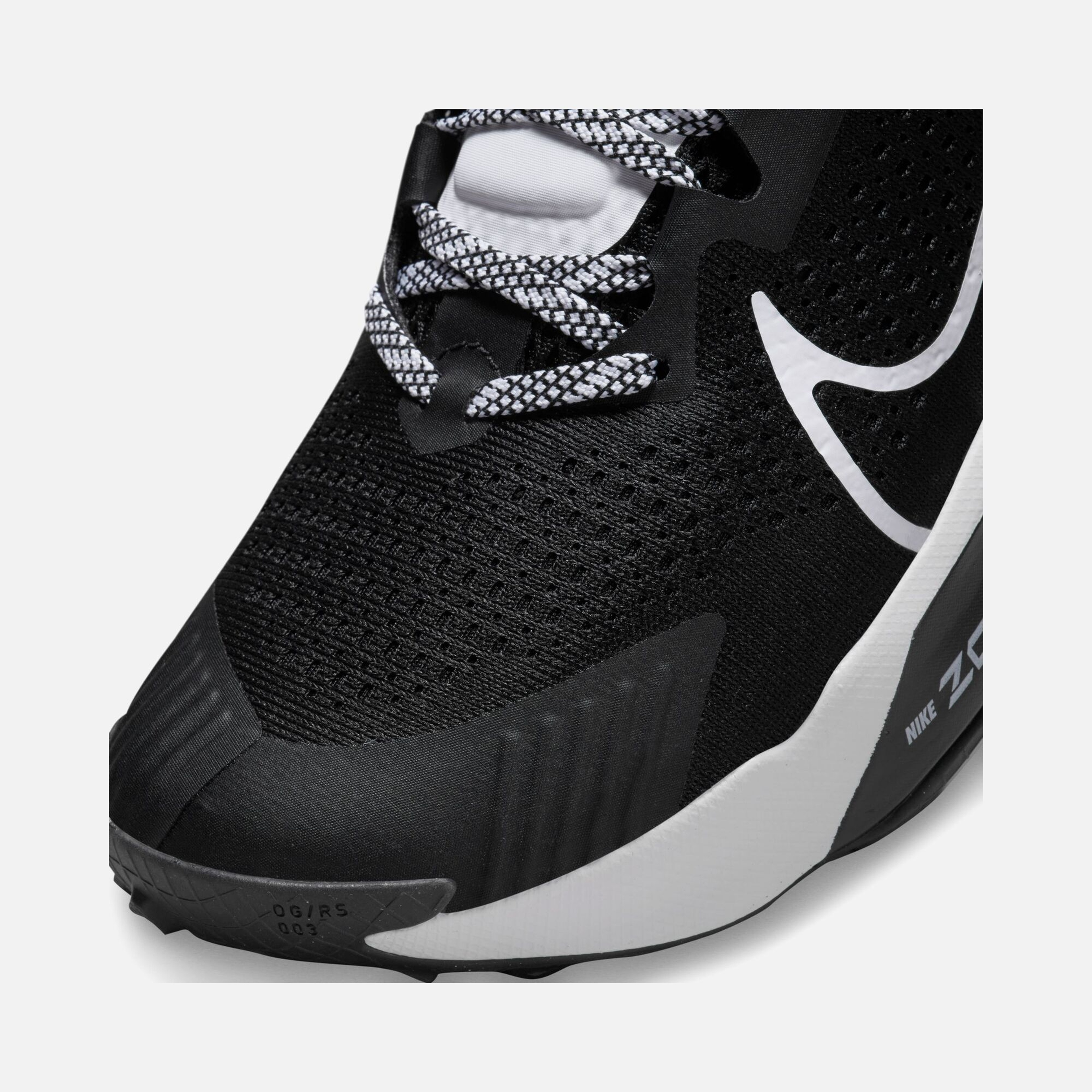 Nike ZoomX Zegama Trail-Running Kadın Spor Ayakkabı