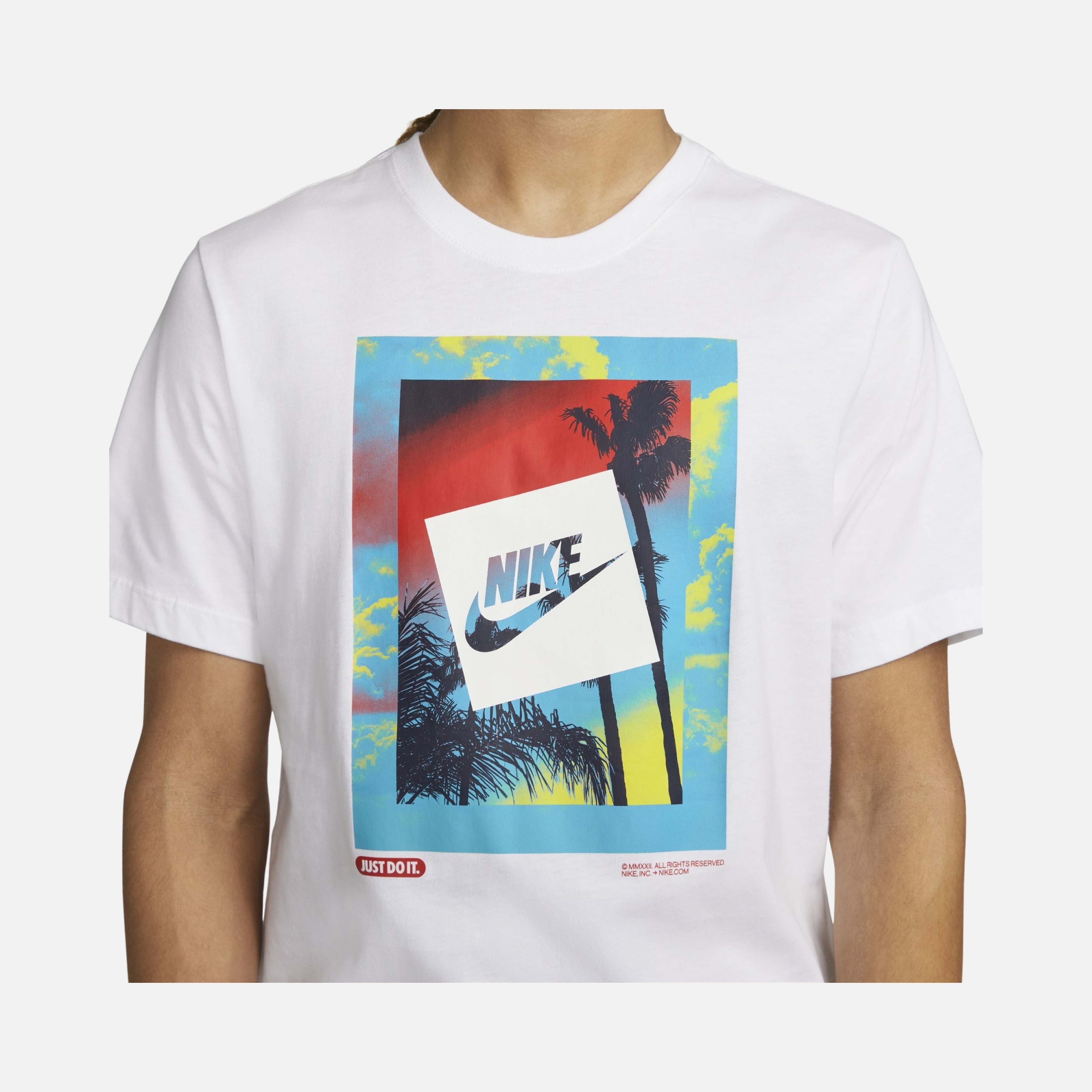 Nike Sportswear Heatwave Photo Graphic Short-Sleeve Erkek Tişört