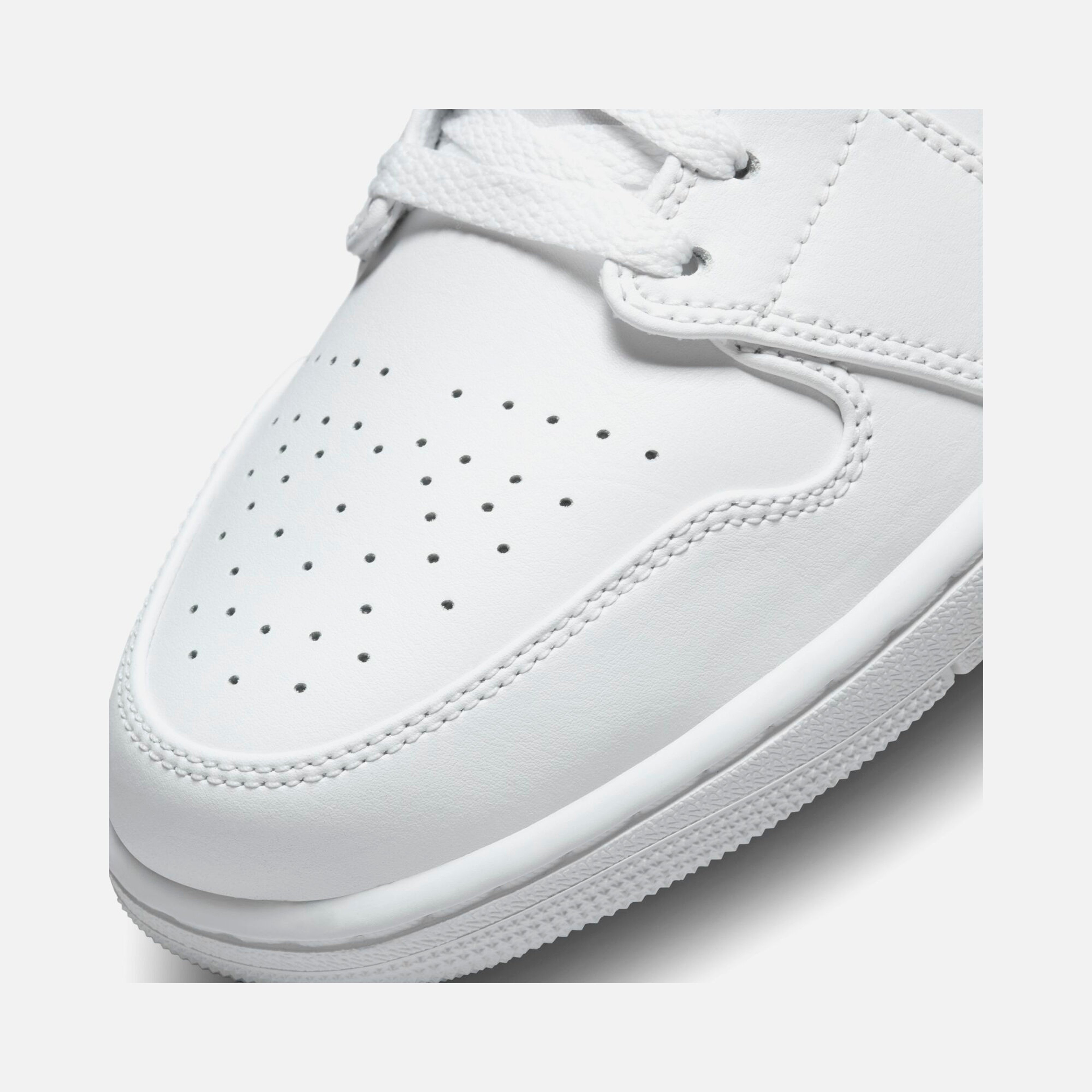 Nike Air Jordan 1 Low CO Erkek Spor Ayakkabı