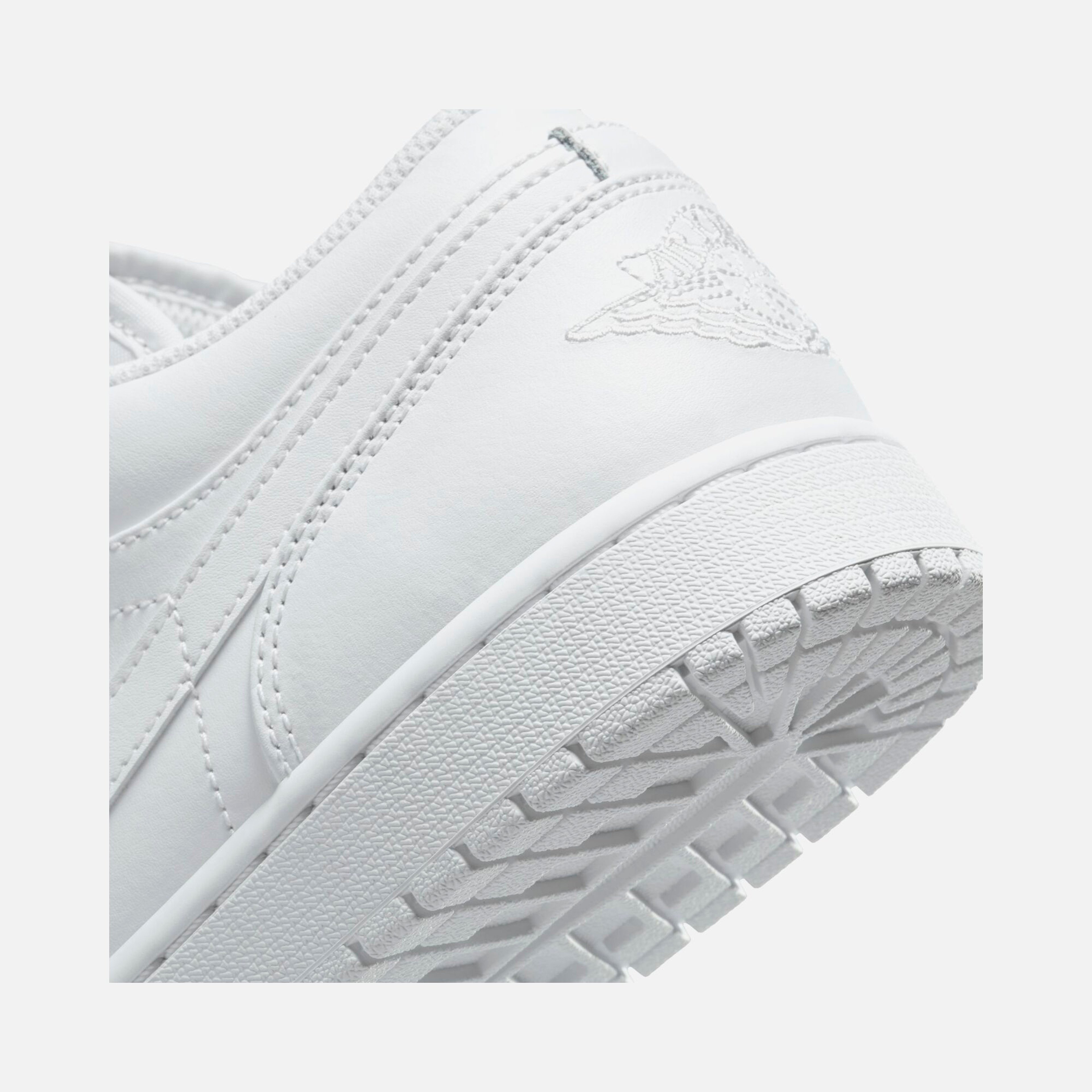 Nike Air Jordan 1 Low CO Erkek Spor Ayakkabı