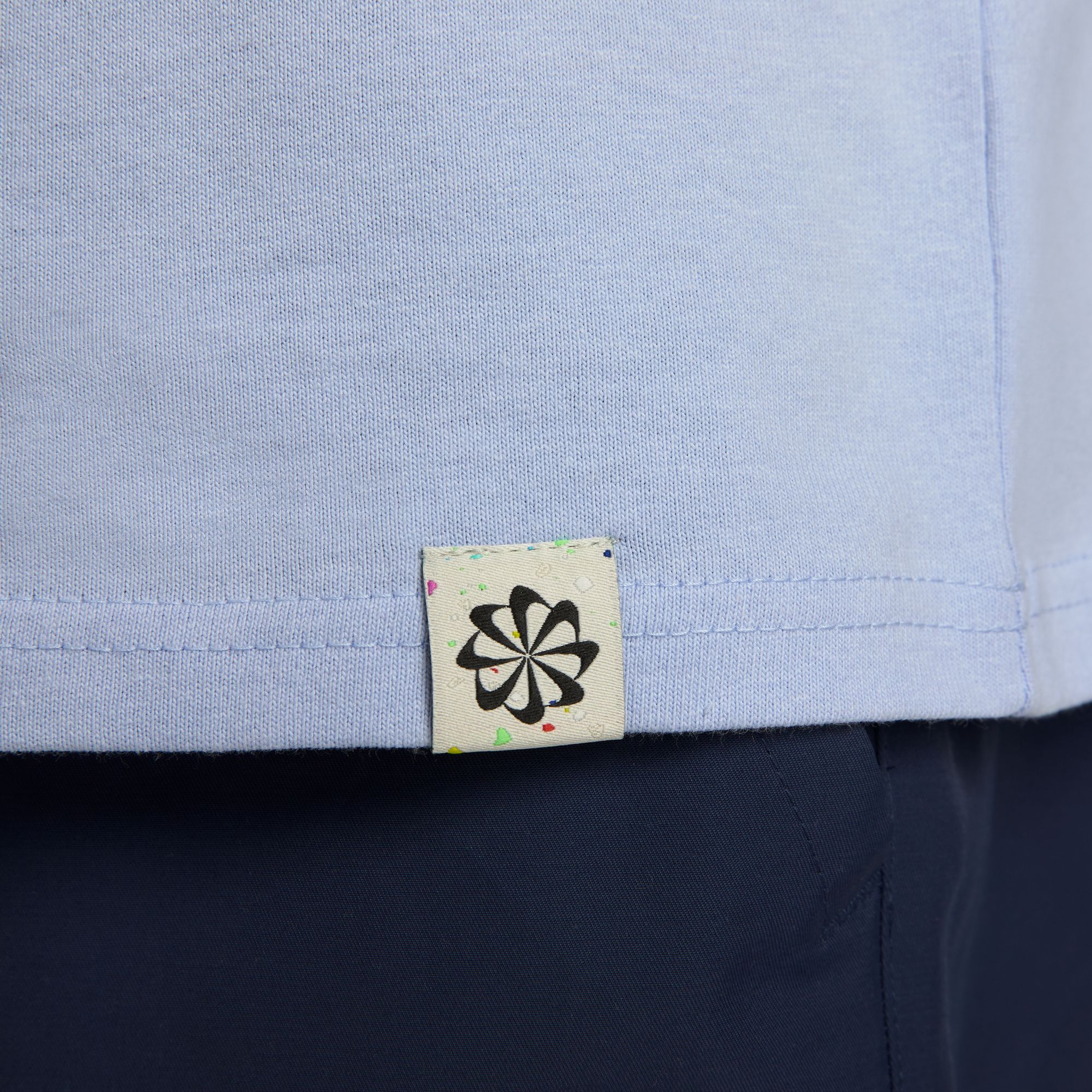 Nike Sportswear Sust M2Z ''Growth Mindset'' Graphic Short-Sleeve Erkek Tişört