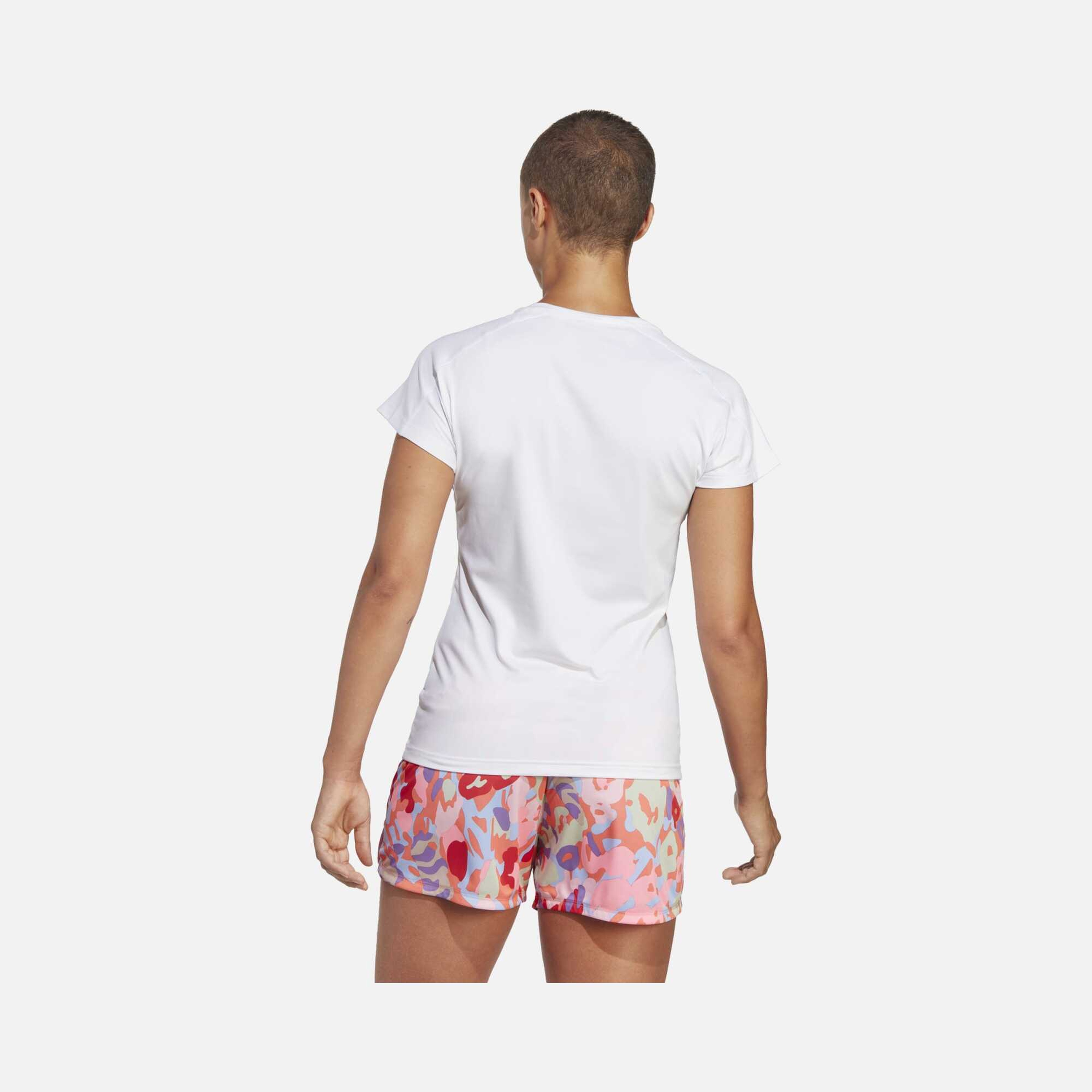 adidas AEROREADY Train Essentials Minimal Branding V-Neck Short-Sleeve Kadın Tişört