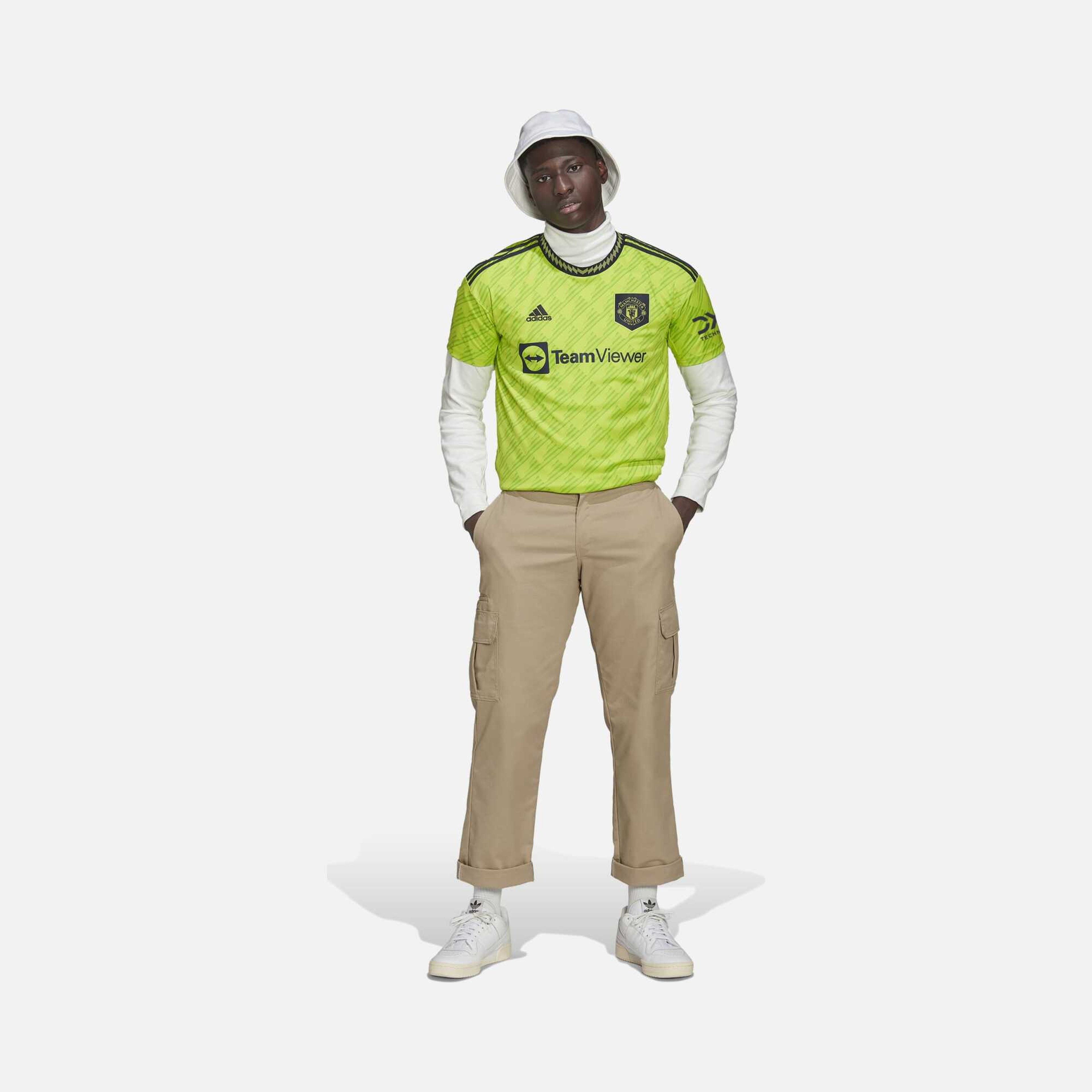 adidas Manchester United 2022-2023 Üçüncü Takım Erkek Forma