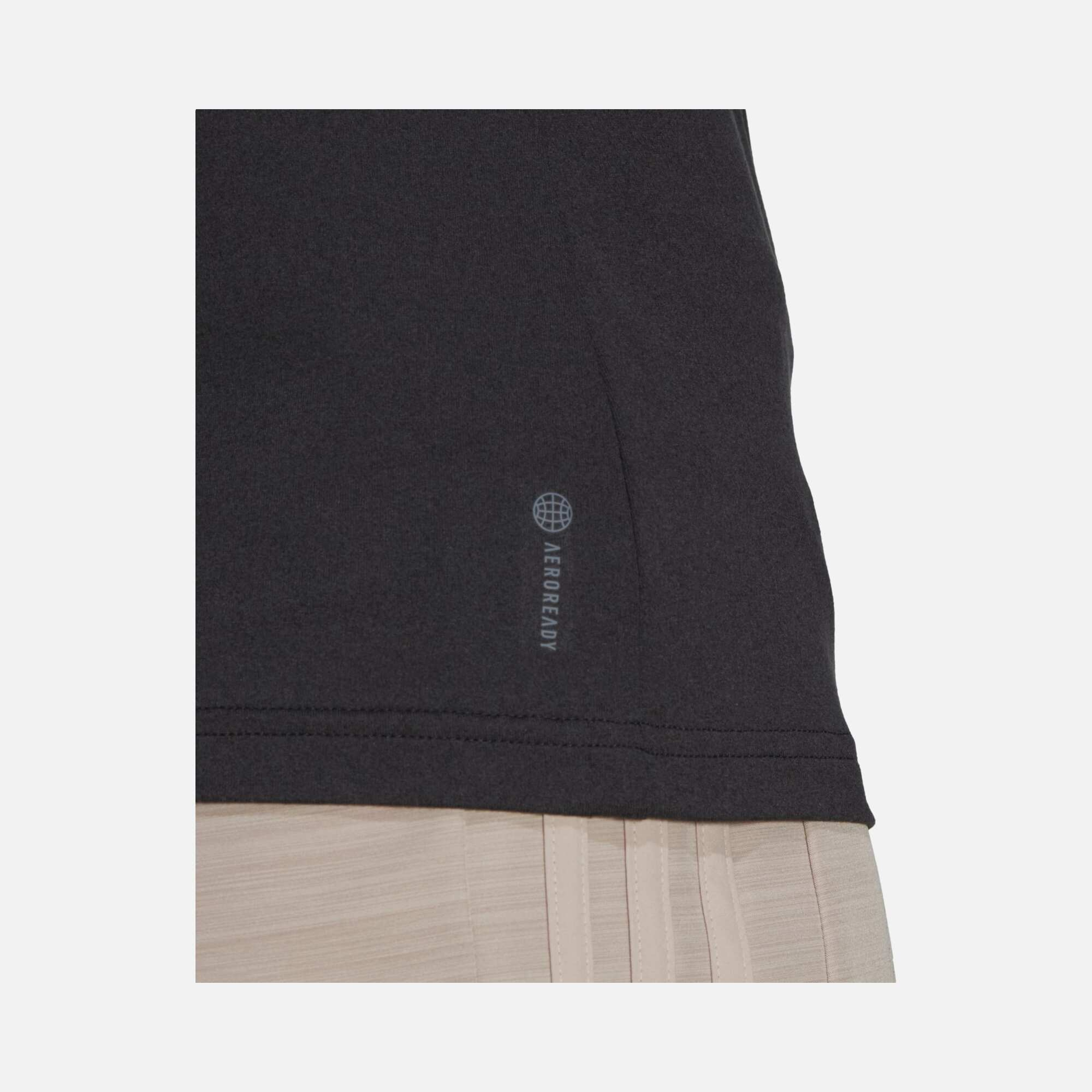 adidas AEROREADY Train Essentials Minimal Branding V-Neck Short-Sleeve Kadın Tişört