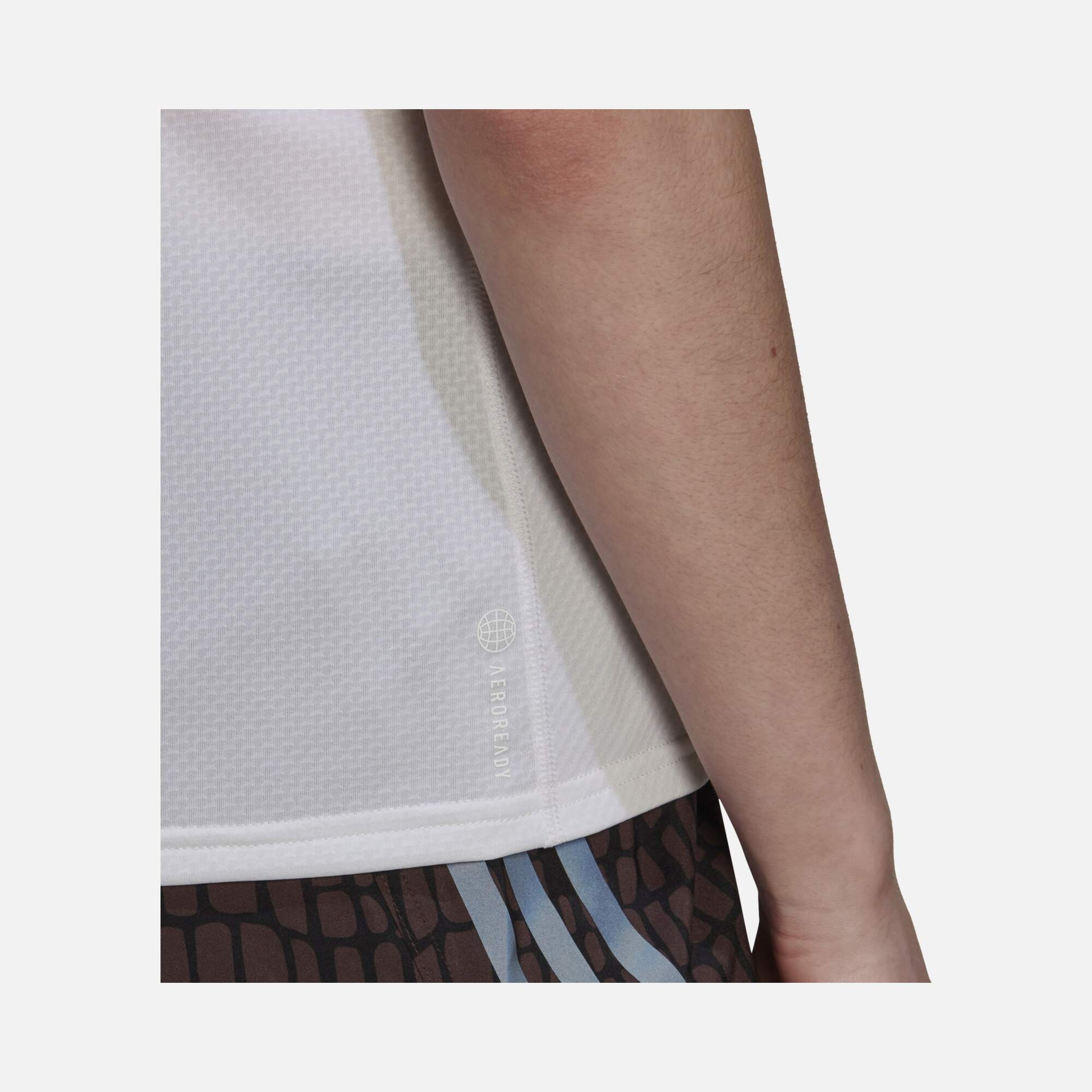 adidas Run Icons AEROREADY Running Short-Sleeve Kadın Tişört