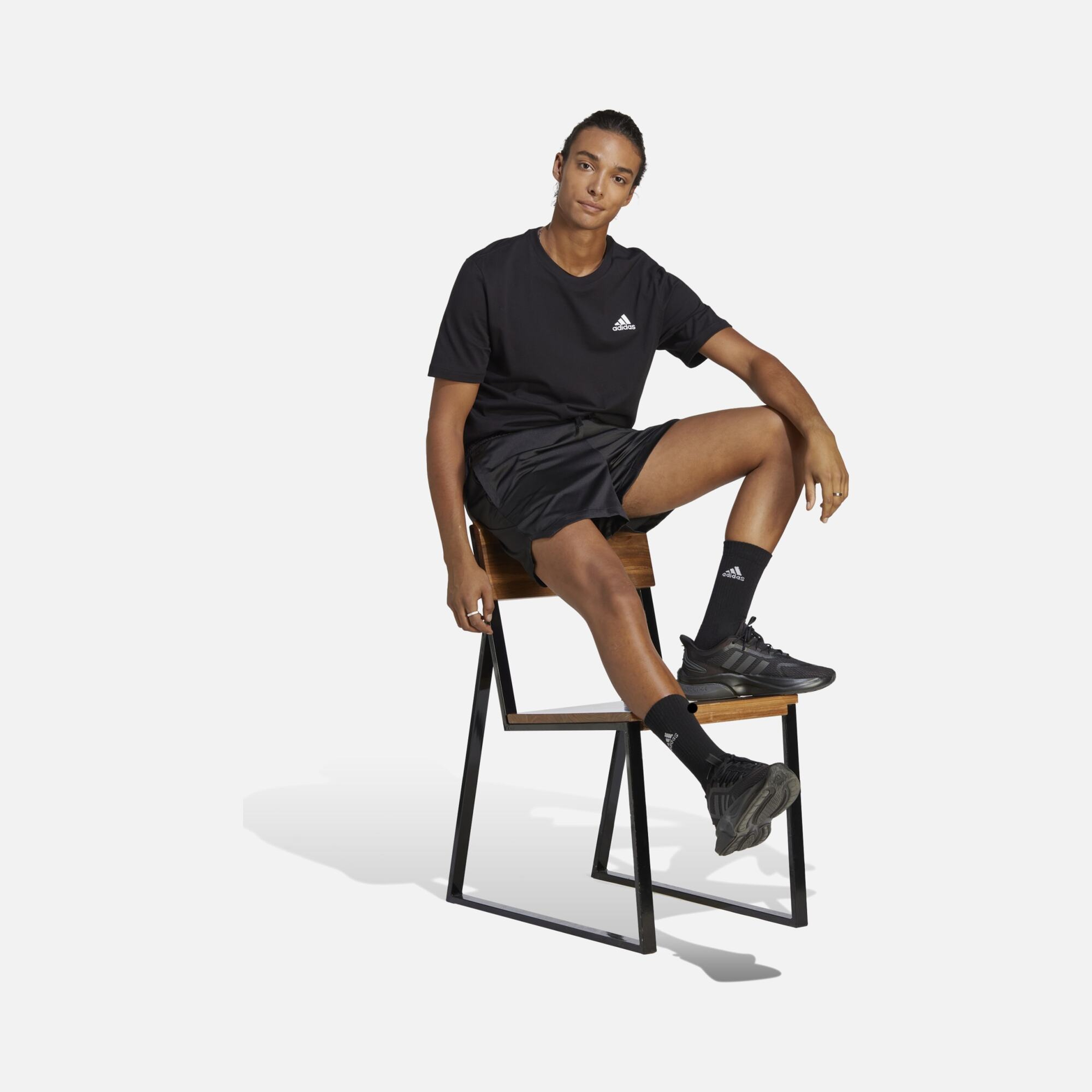 adidas Essentials Single Jersey Embroidered Small Logo Short-Sleeve Erkek Tişört