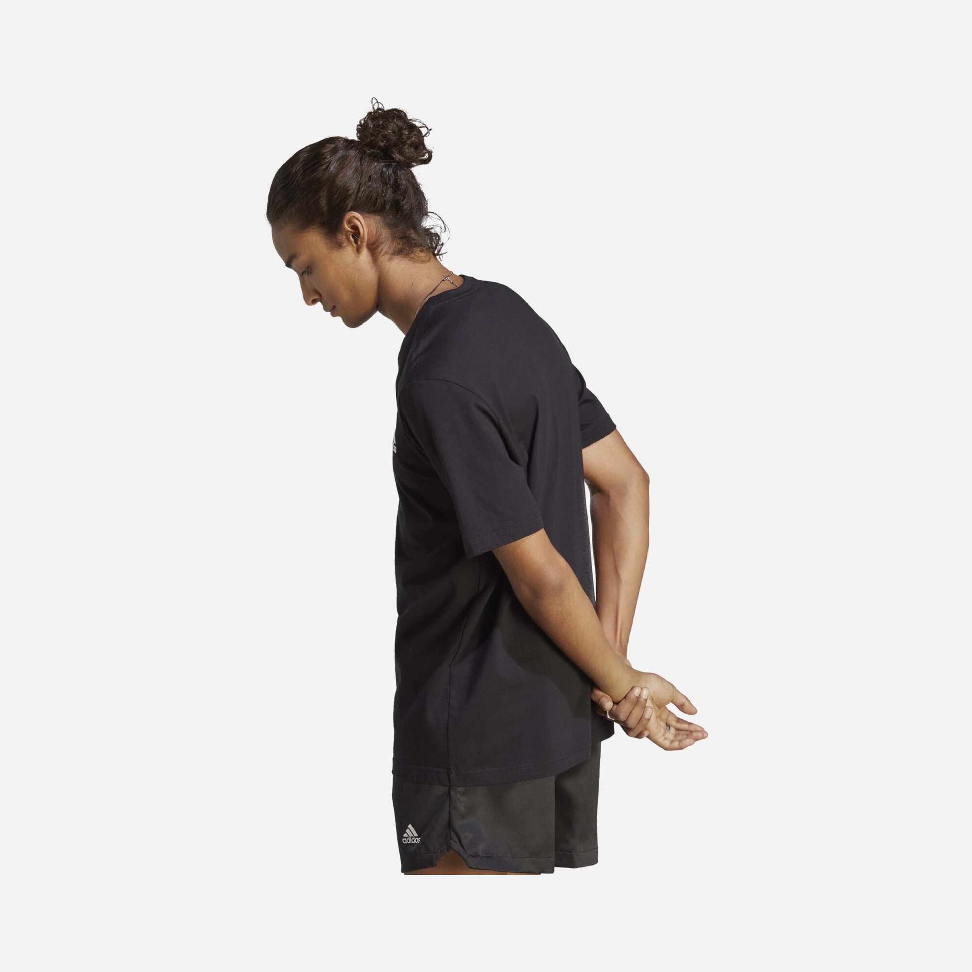 adidas Essentials Single Jersey Embroidered Small Logo Short-Sleeve Erkek Tişört