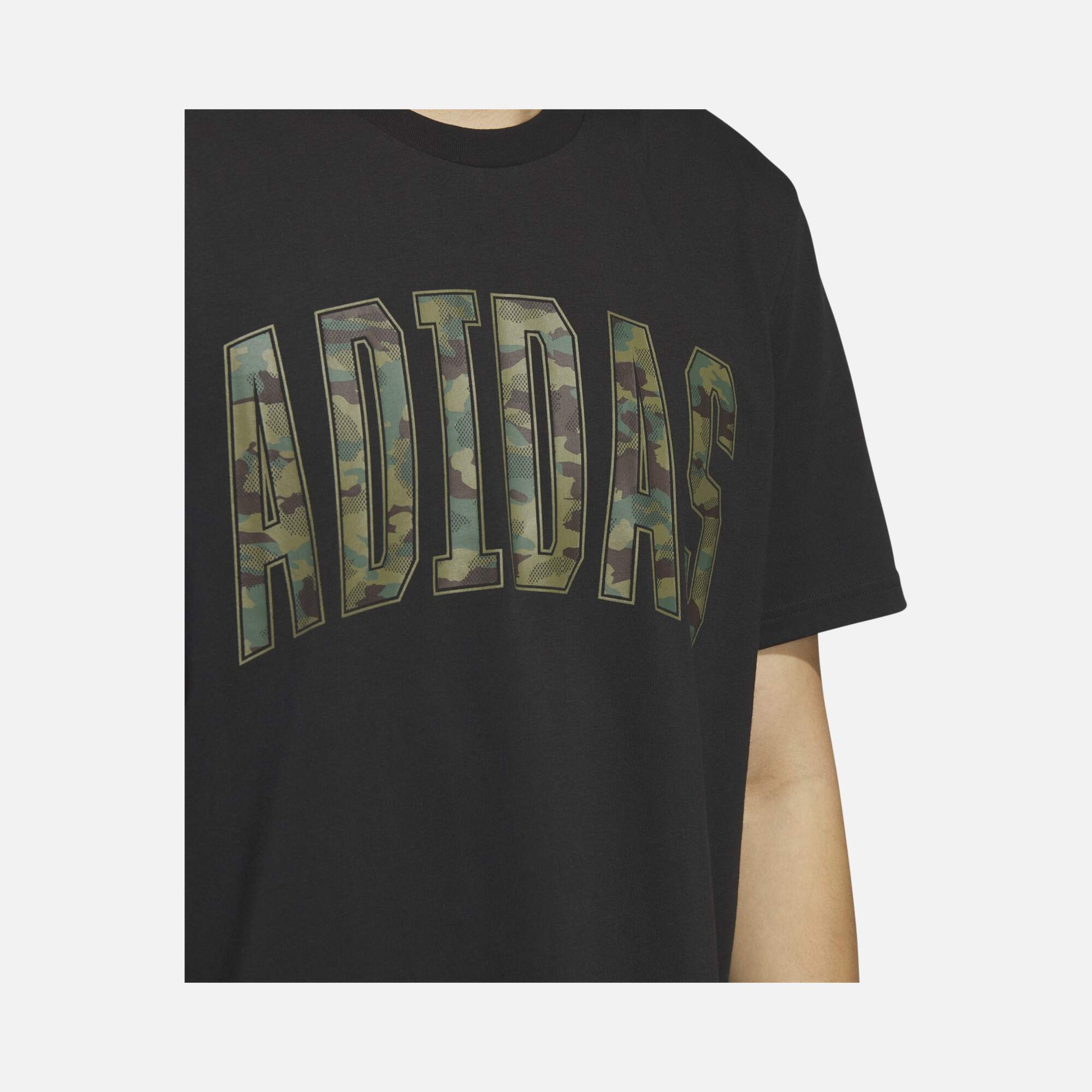 adidas Sportswear Camouflage Graphic T2 Short-Sleeve Erkek Tişört