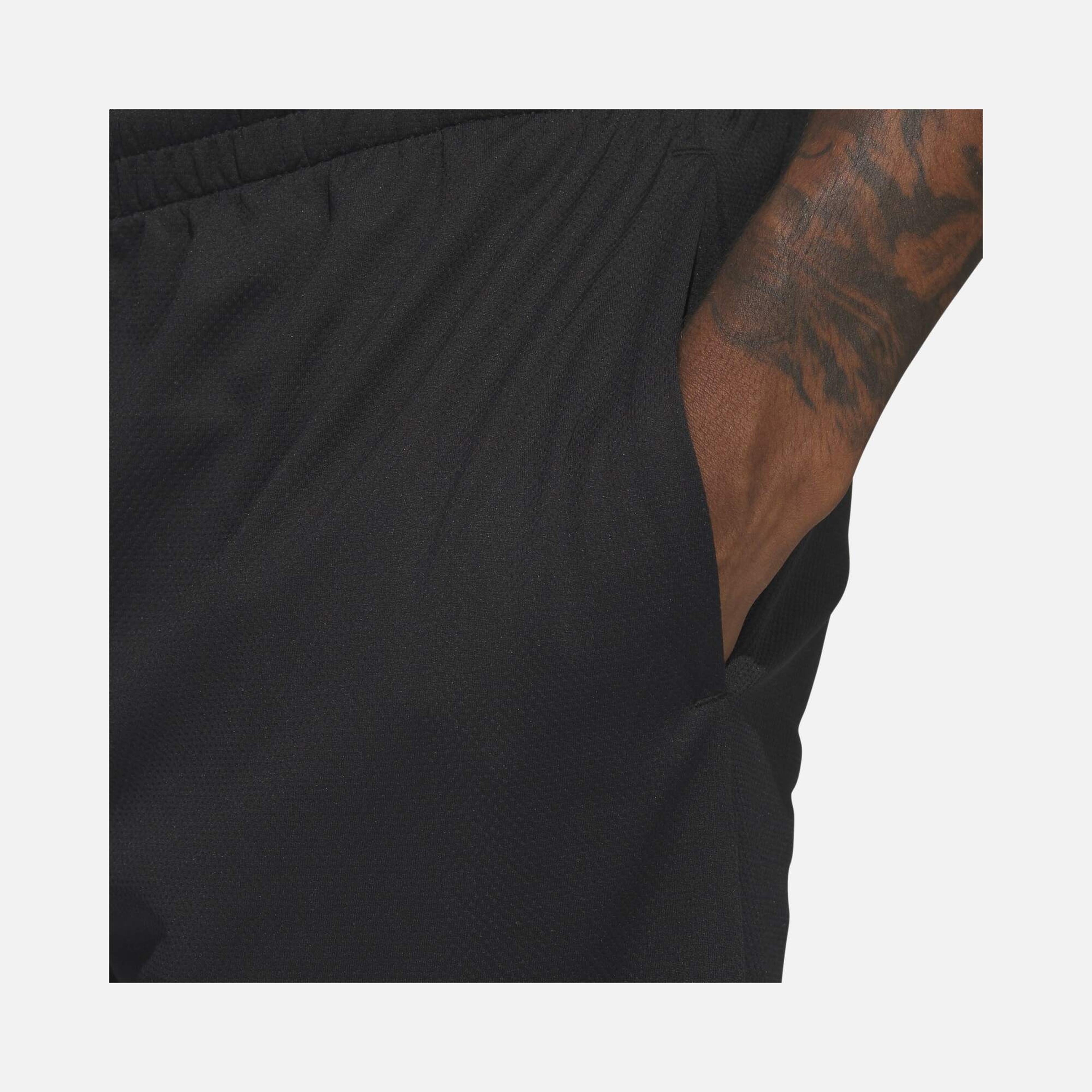 adidas Basketball Badge of Sport Erkek Şort